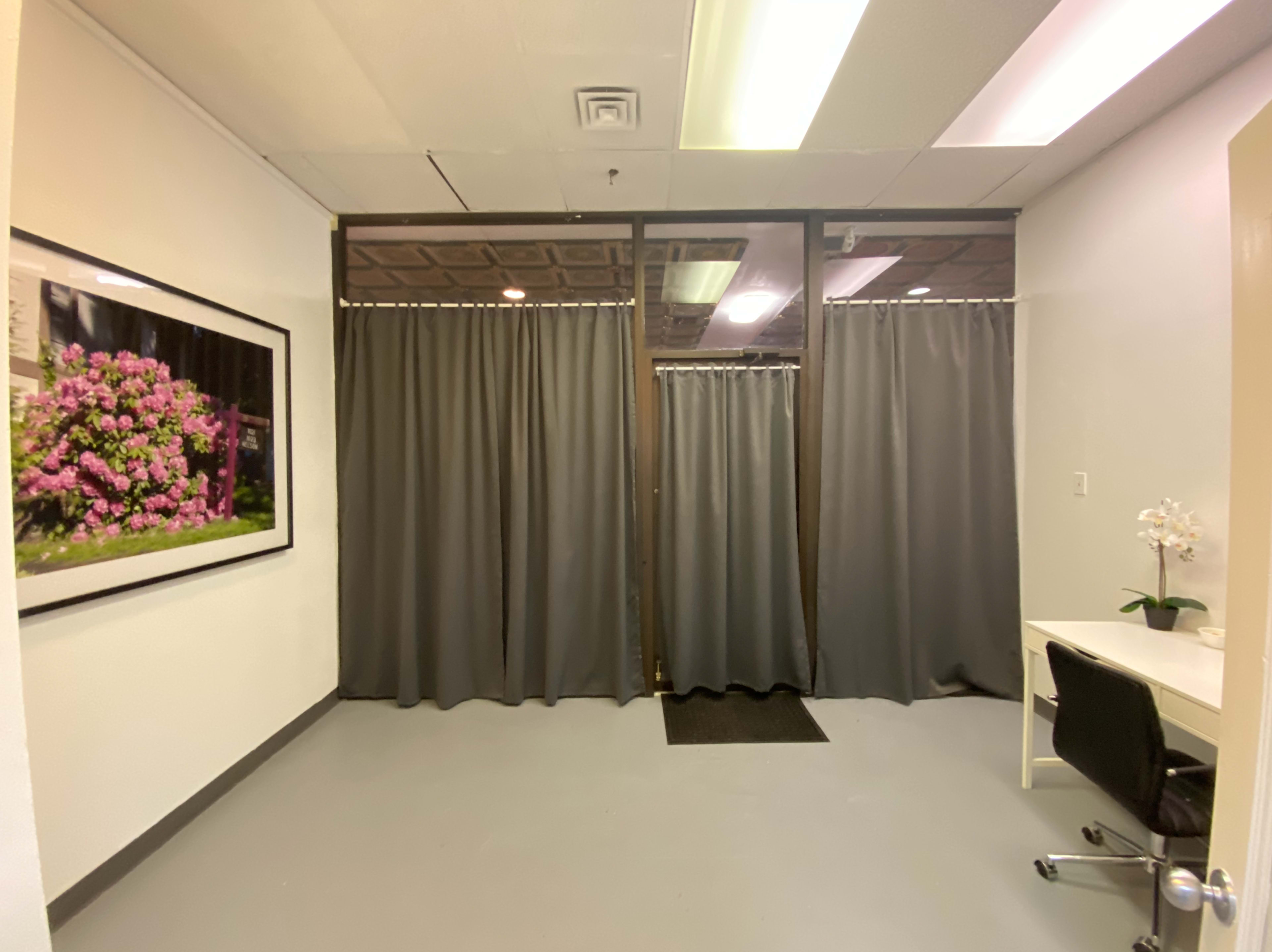 Photo and artist space Image in Downtown, Calgary, AB