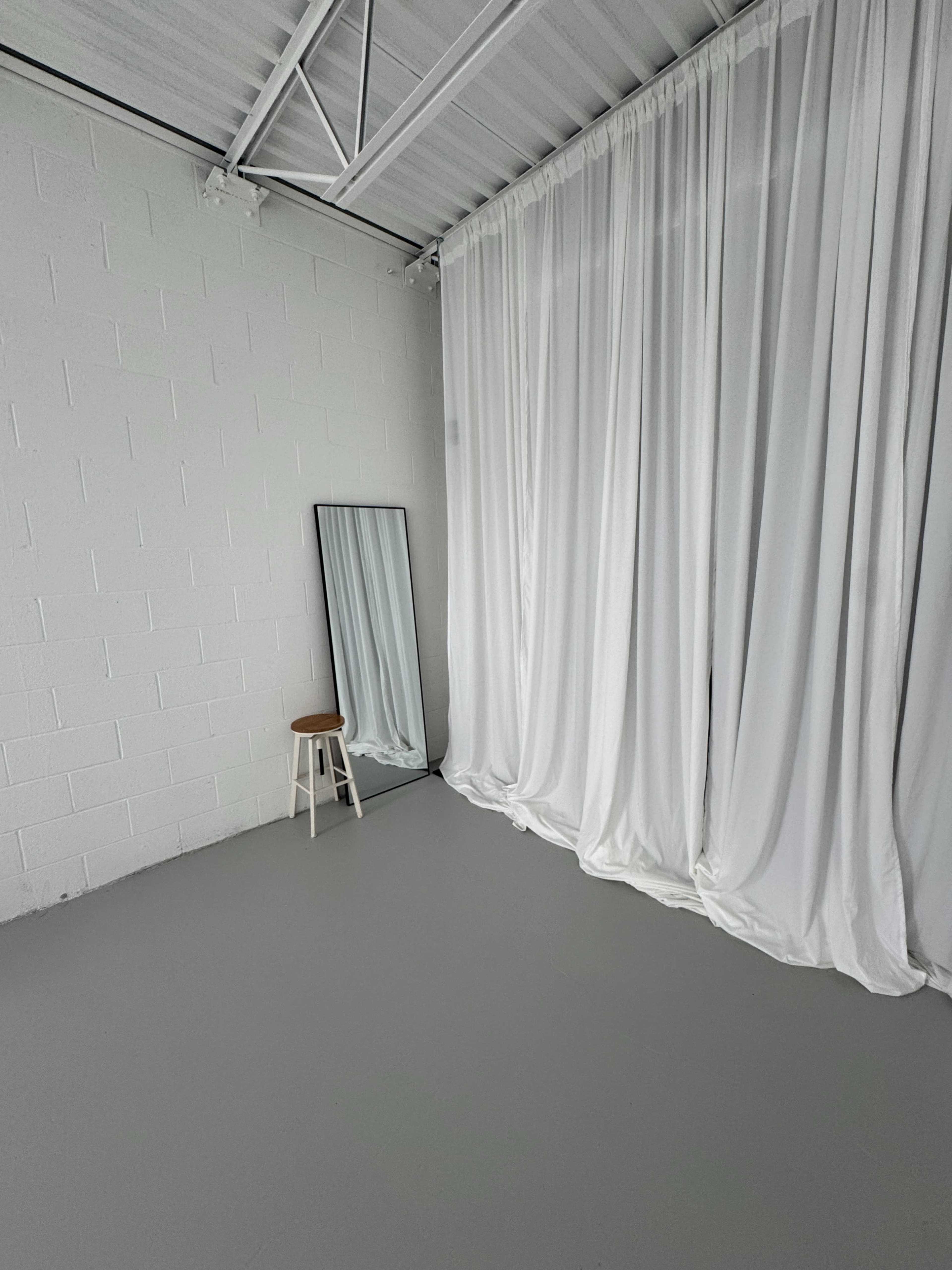 Bright Minimalist Creative Studio | Natural Light Haven in the GTA Image in Mississauga, Mississauga, ON