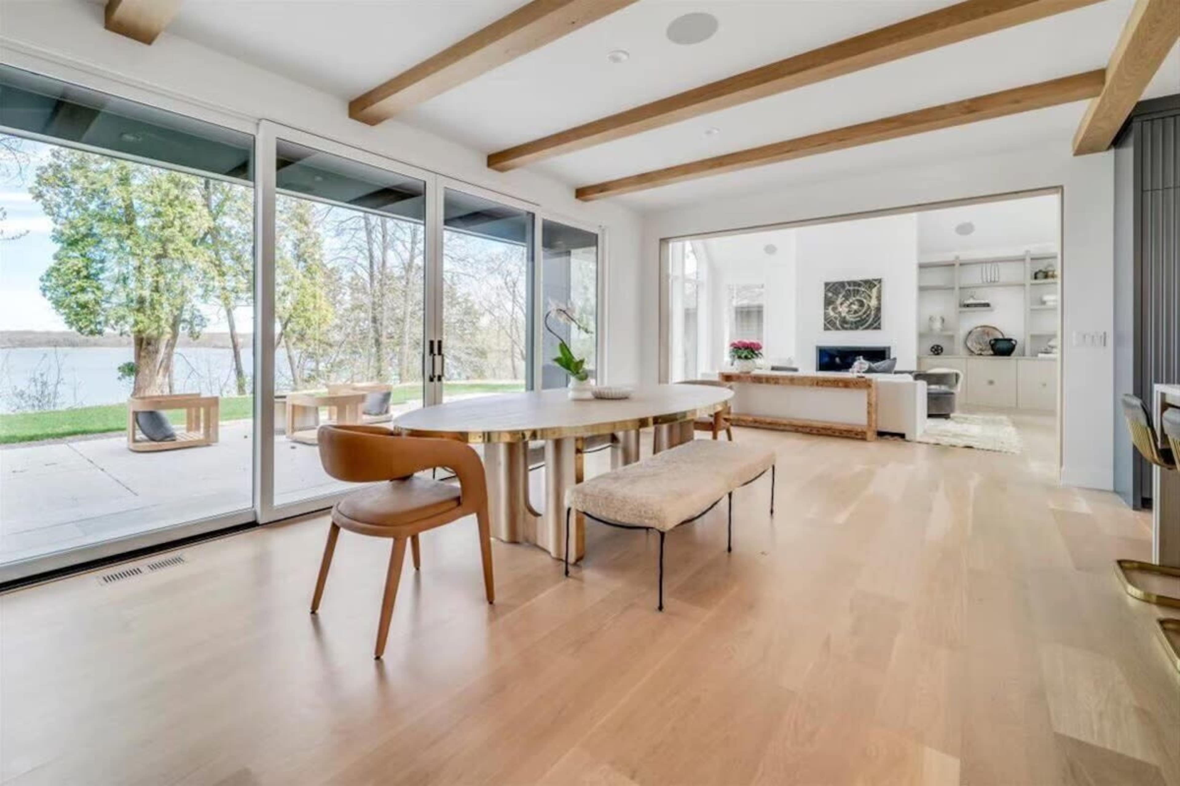 LakeHus - Luxury Urban Lake Home Image in Chanhassen, Excelsior, MN