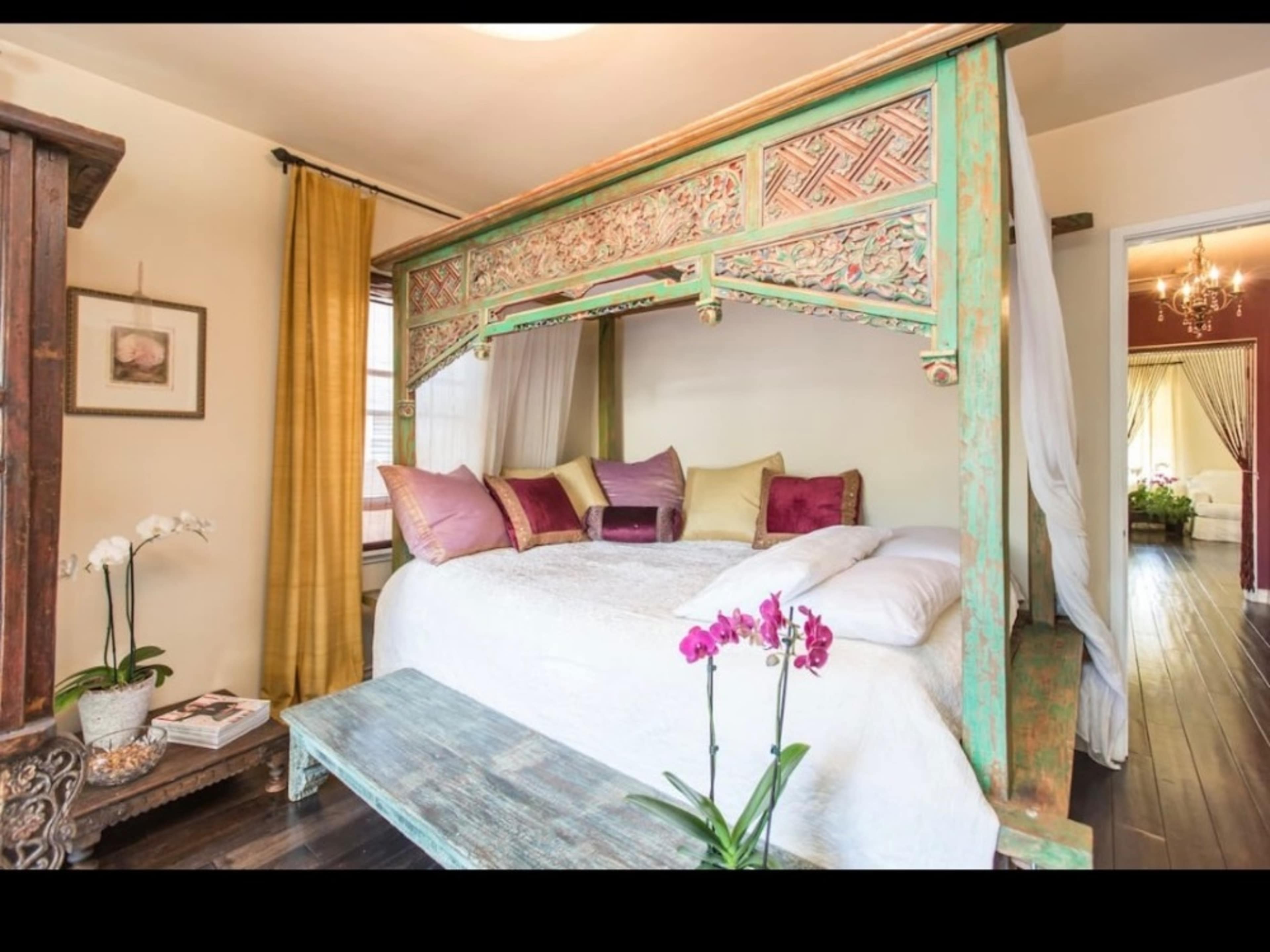 Balinese opium bedroom 