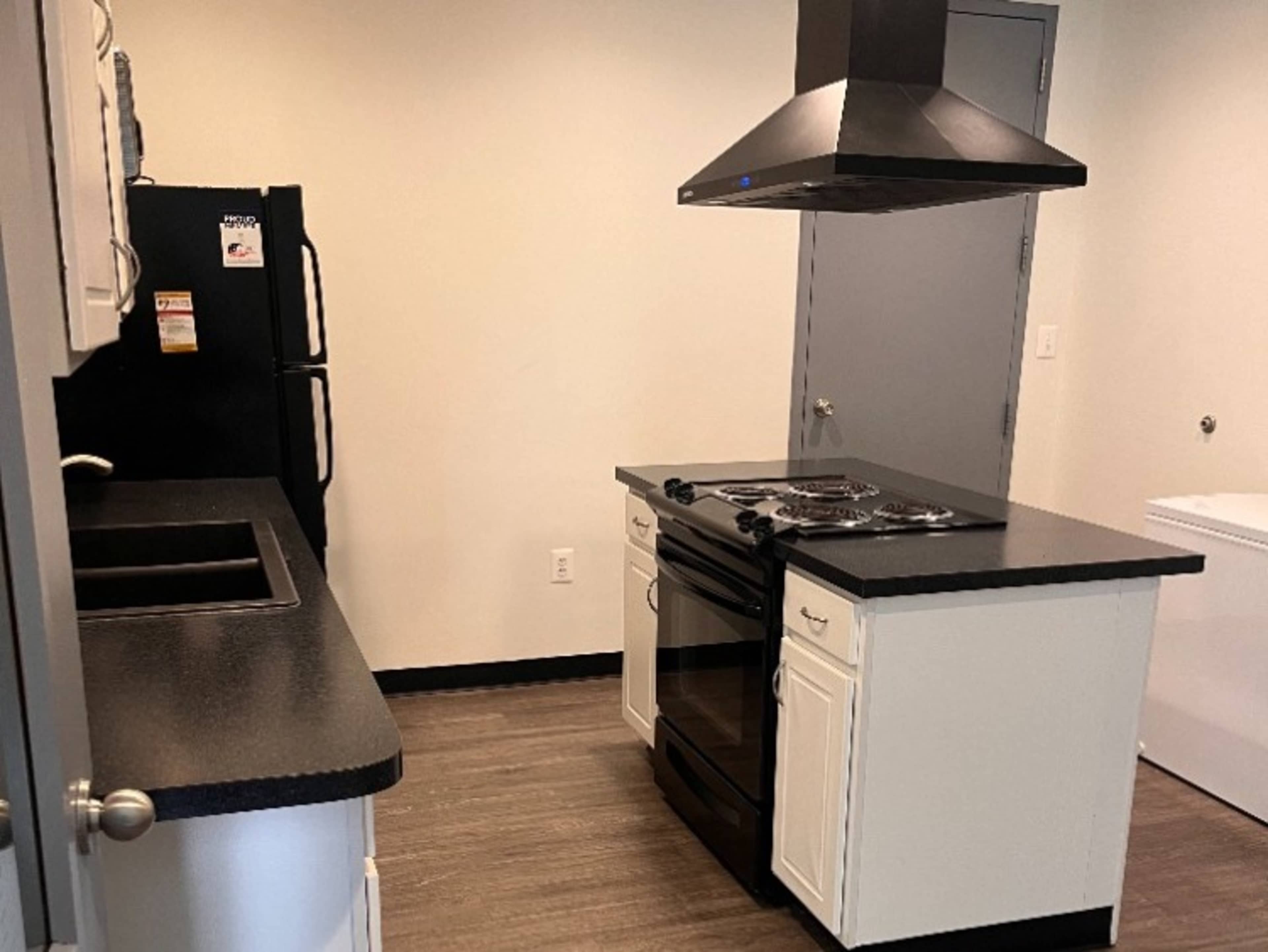 Full (Non-Commercial Kitchen)