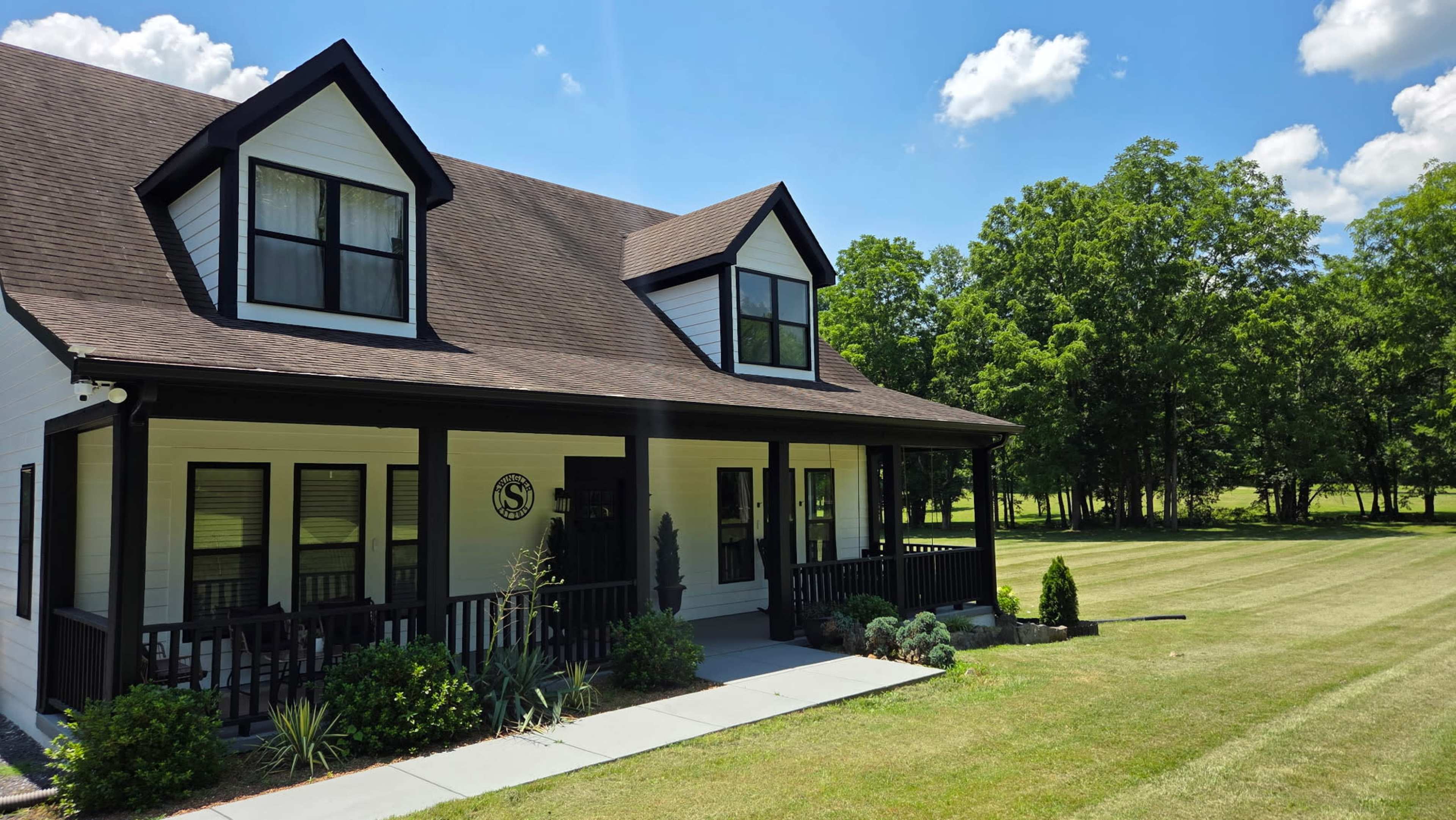 Modern Farmhouse by the Creek Image in , Beechgrove, TN