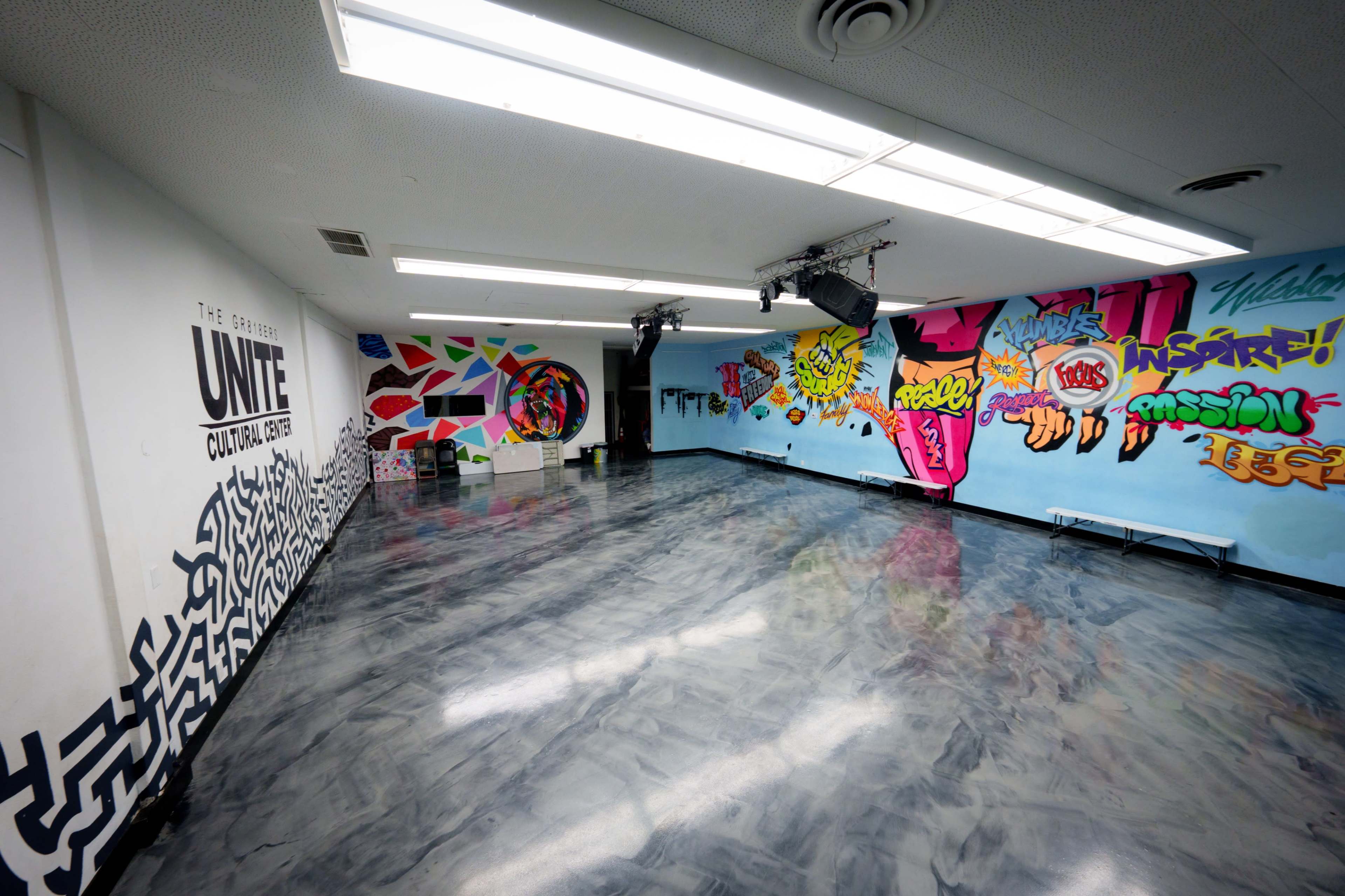 A beautiful multipurpose space full of art and potential in the heart of Canoga Park. Image in Canoga Park, Canoga Park, CA