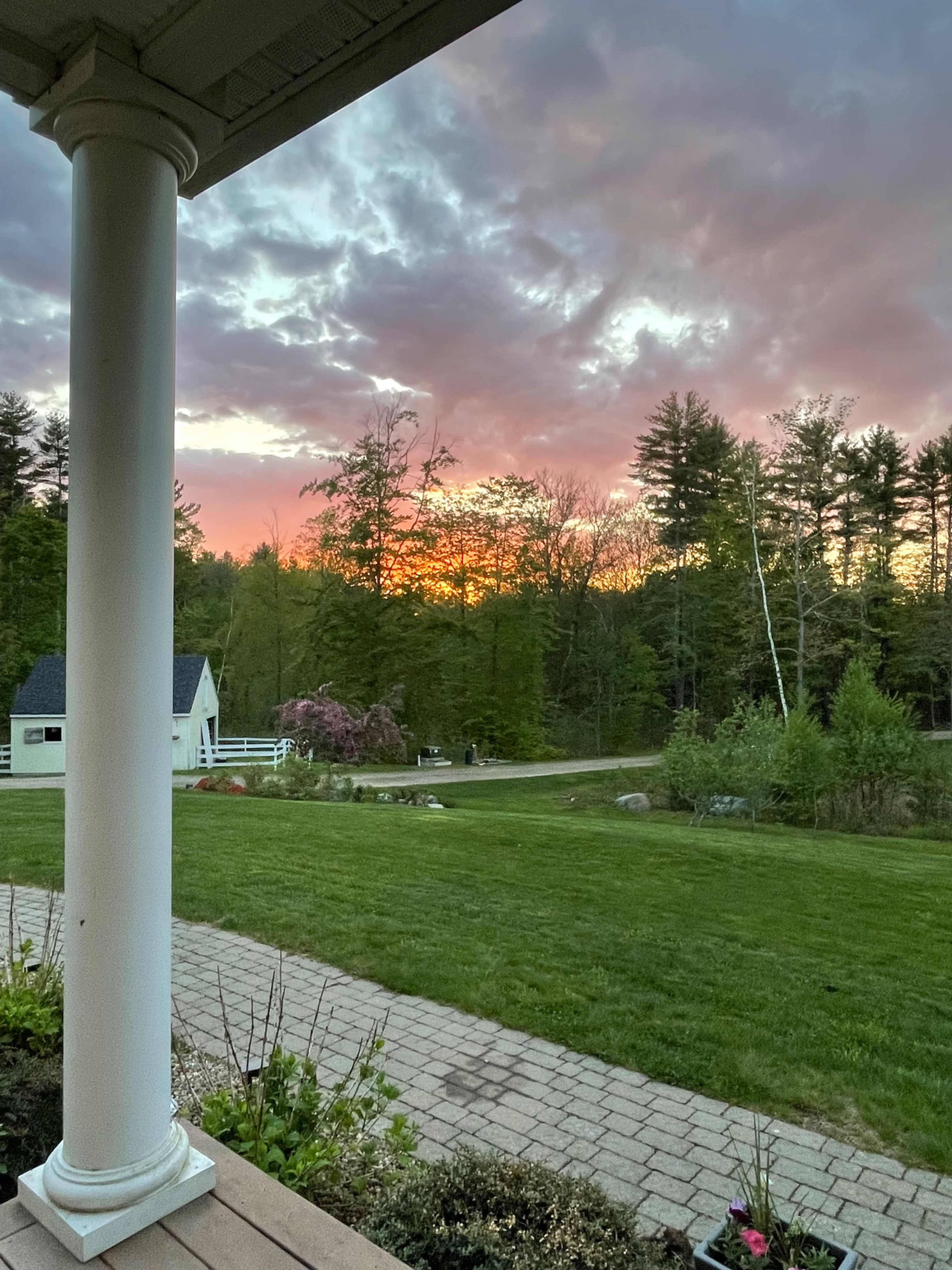 Large family home with front porch with 10 acres on a hill Image in Hampton Falls, Hampton Falls, NH