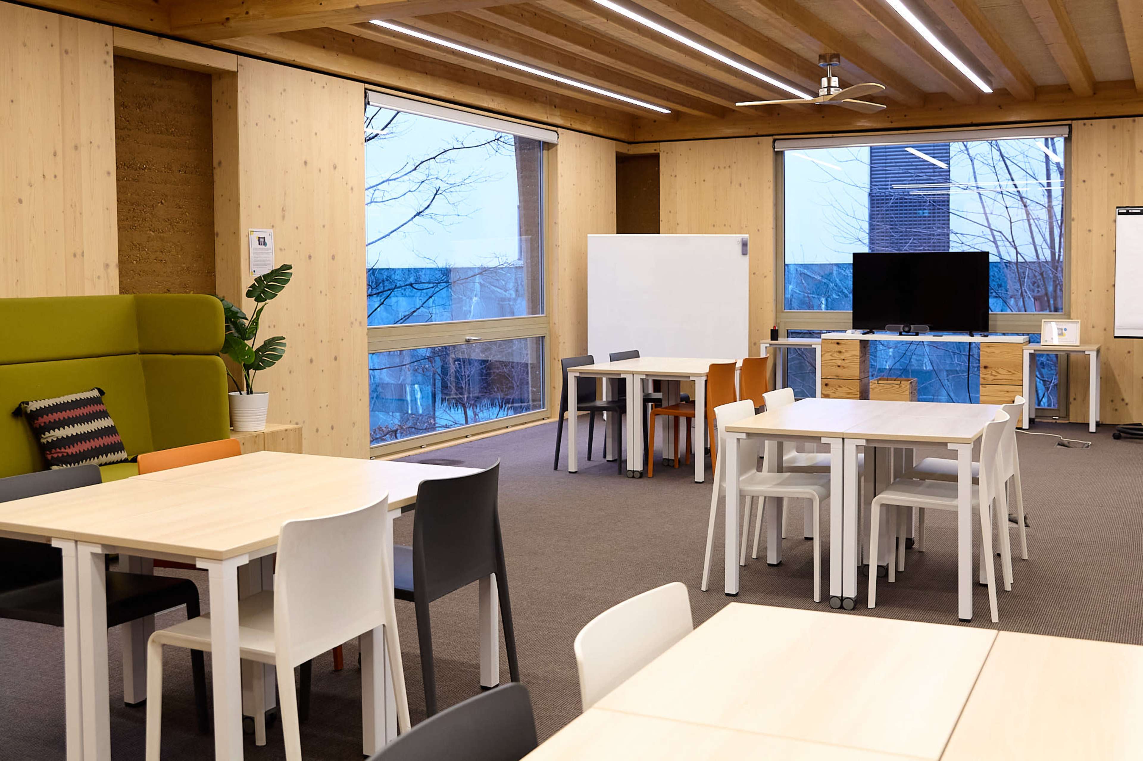 Salles de 75m² dans bâtiment éco-responsable au cœur de Confluence Image in La Confluence, Lyon