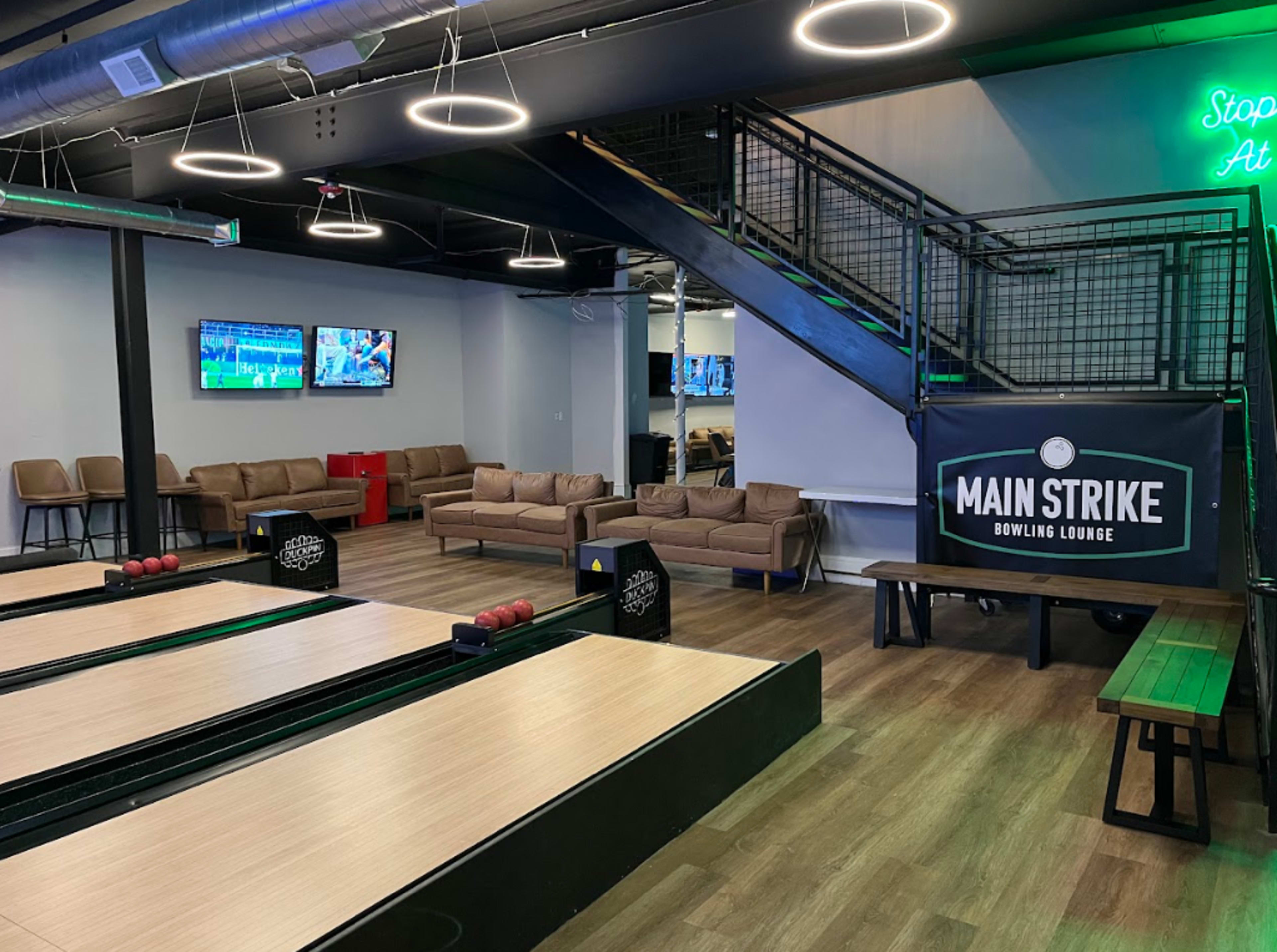 Modern Duckpin Bowling Lounge for Memorable Events Image in Doylestown, Doylestown, Pennsylvania