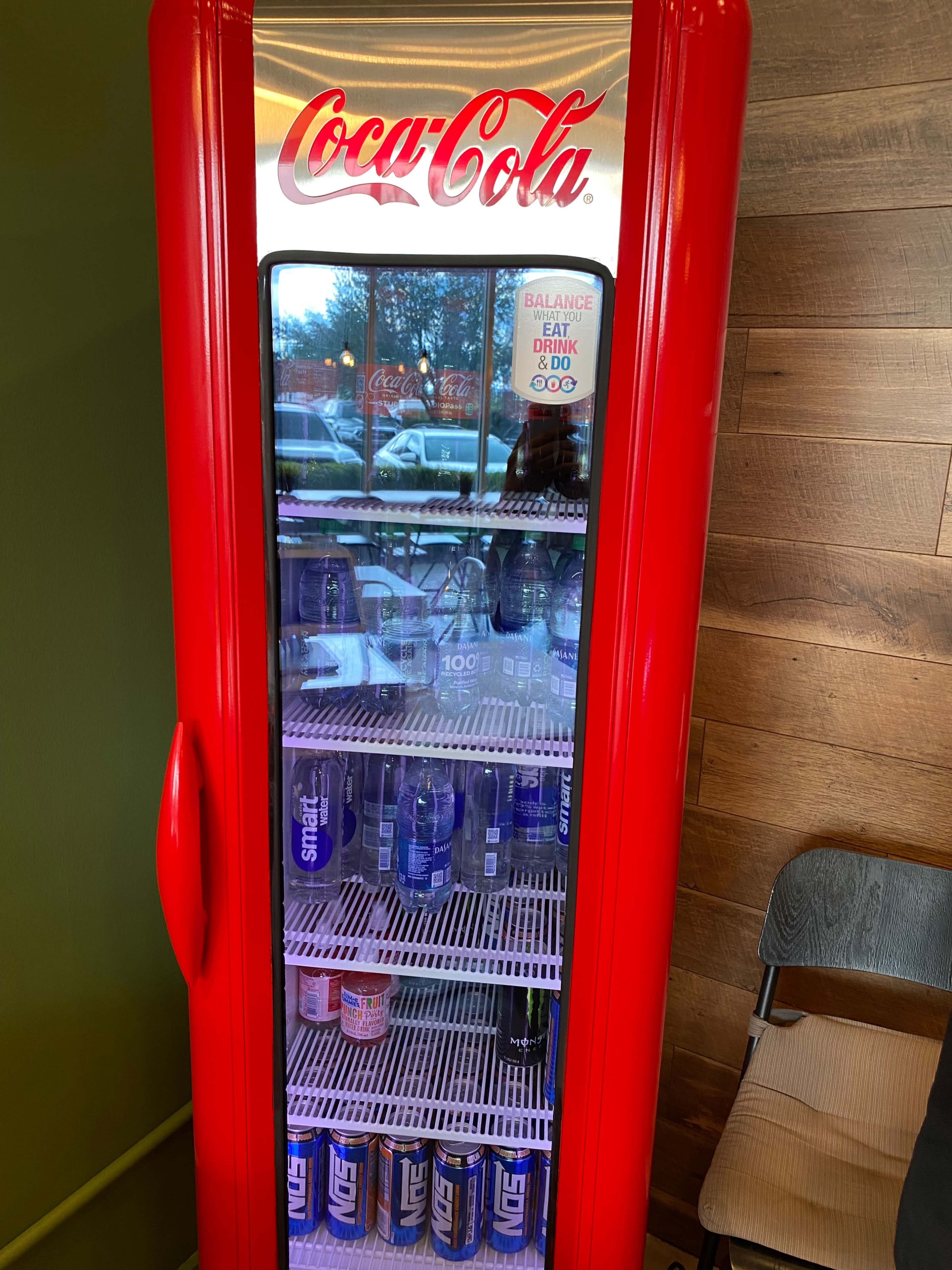 An Ice Cream space with tables, chairs, super Clean restrooms and free wifi. Image in Deerfield Village, Orlando, FL