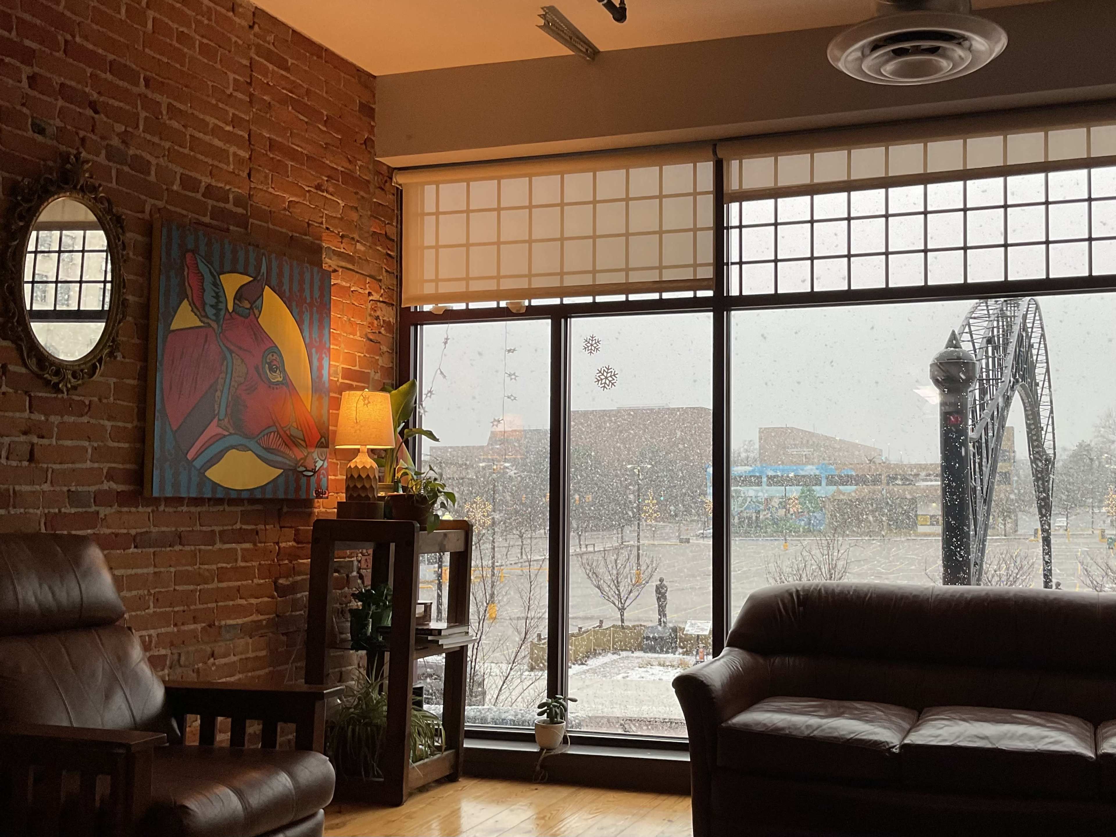 Spacious downtown studio with amazing city view Image in Downtown, Flint, MI
