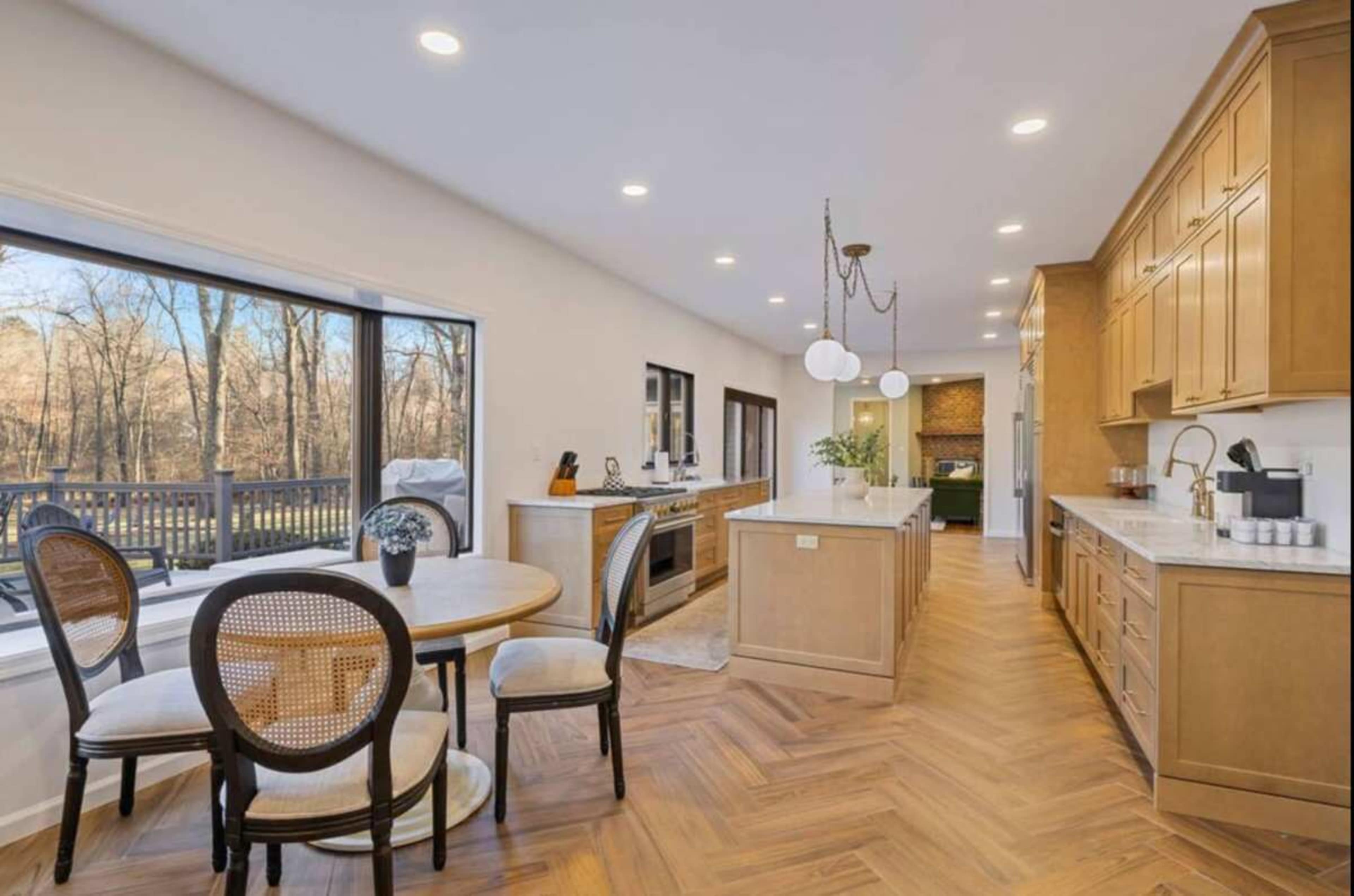 Suburban Mini Estate 3.5 acres Image in Ramapo, Suffern, NY