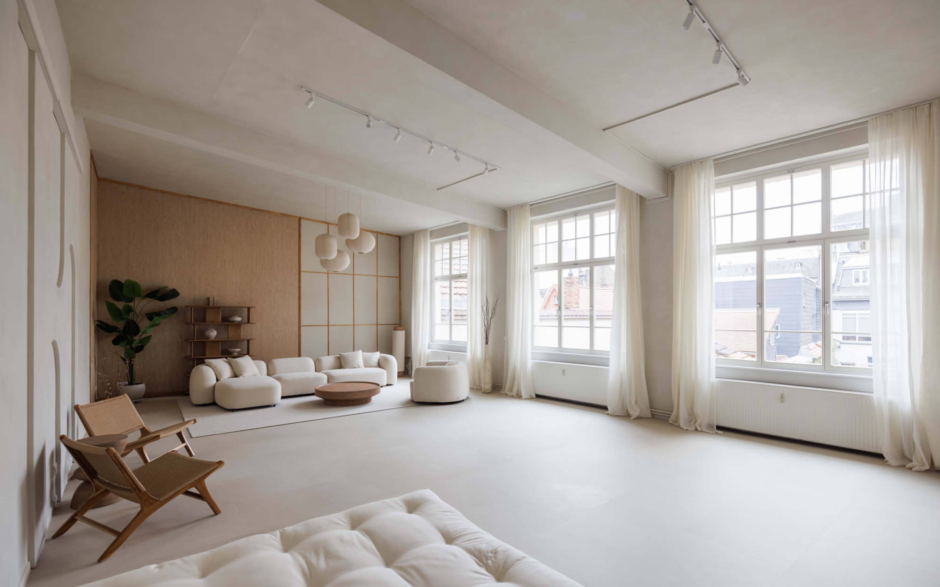 Dein modernes Mietstudio | Tageslichtstudio im Japandi Design mit viel natürlichem Licht - Im Herzen der Altstadt von Frankfurt Höchst. Image in Höchst, Frankfurt am Main