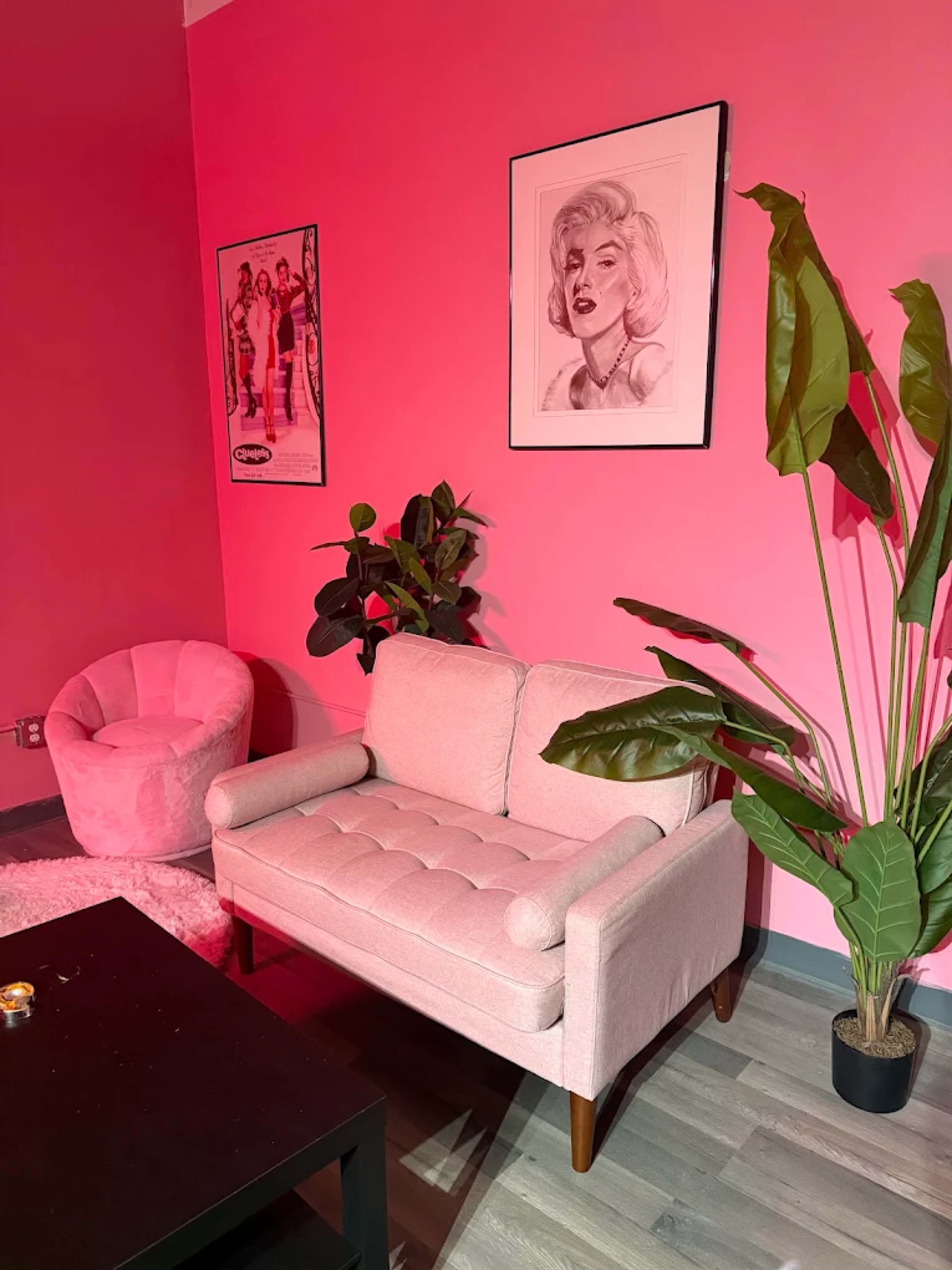 Multi-Set Color Studio for Photography, Branding and Social Content Image in Downtown West, Saint Louis, MO