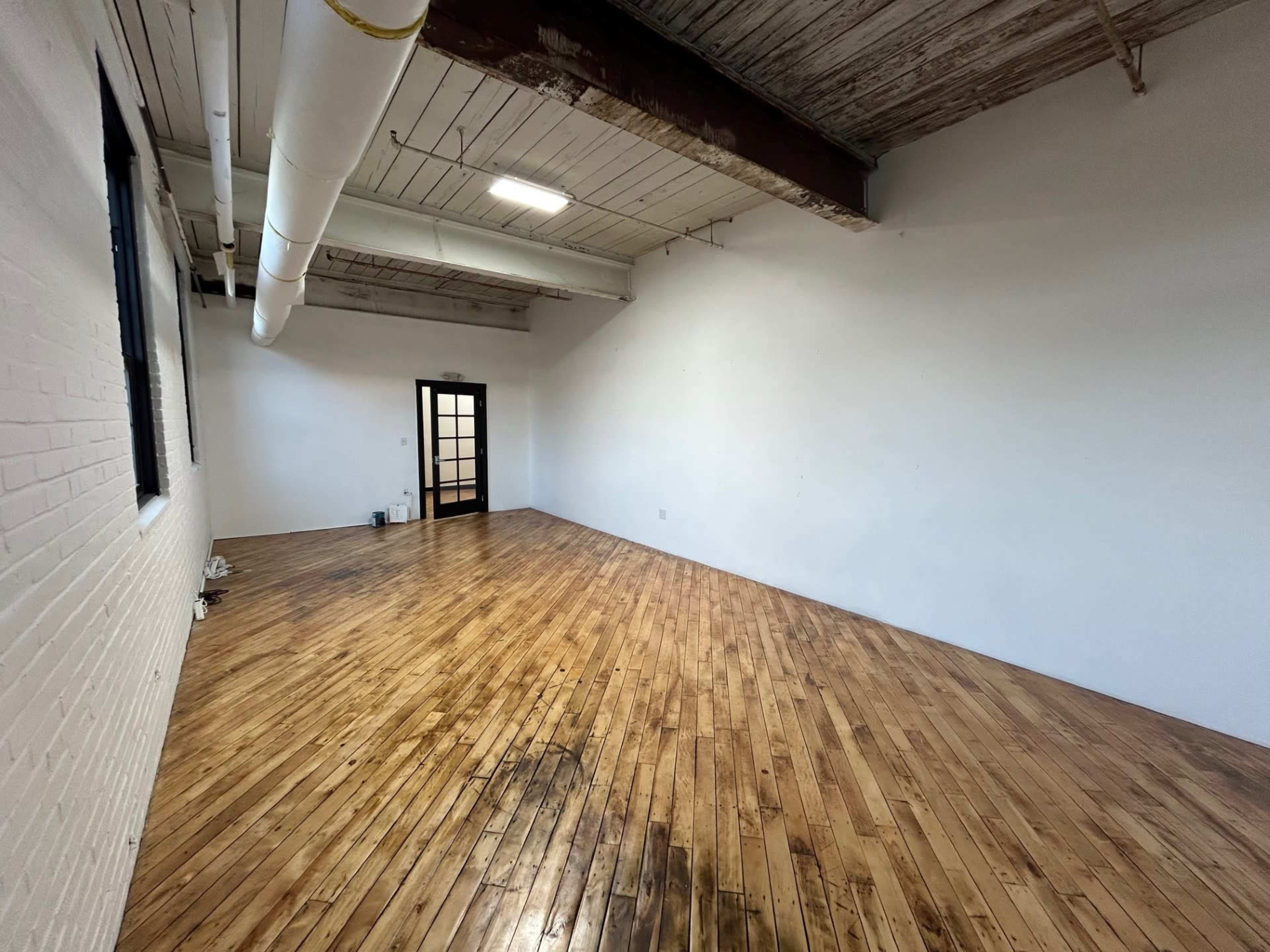 Light-Filled Loft for Photography, Content Creation, Private Parties Image in Norwood, Norwood, MA