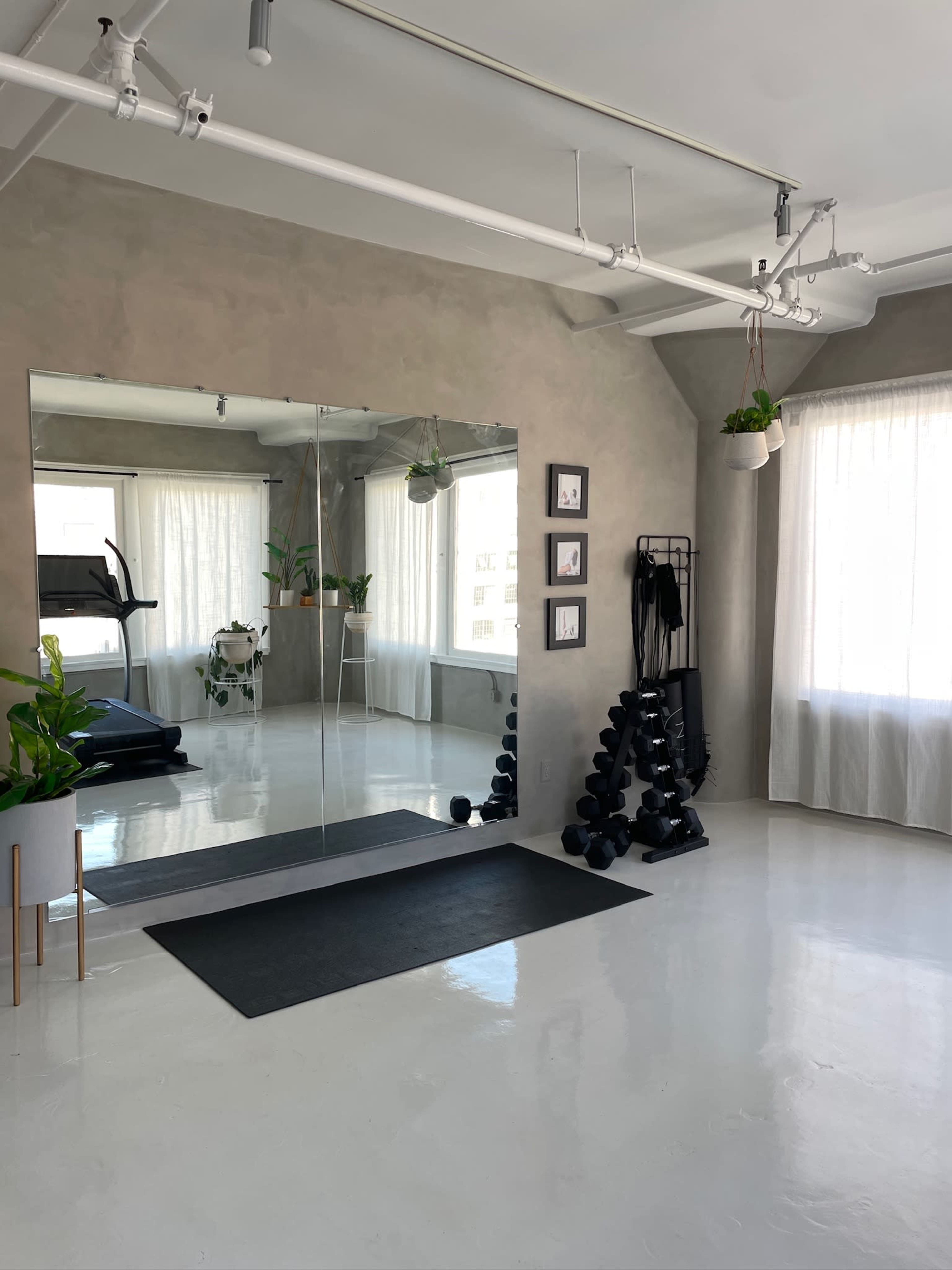 Sun Drenched DTLA Gym w/ Sauna + Photo Studio Image in Central LA, LOS ANGELES, CA