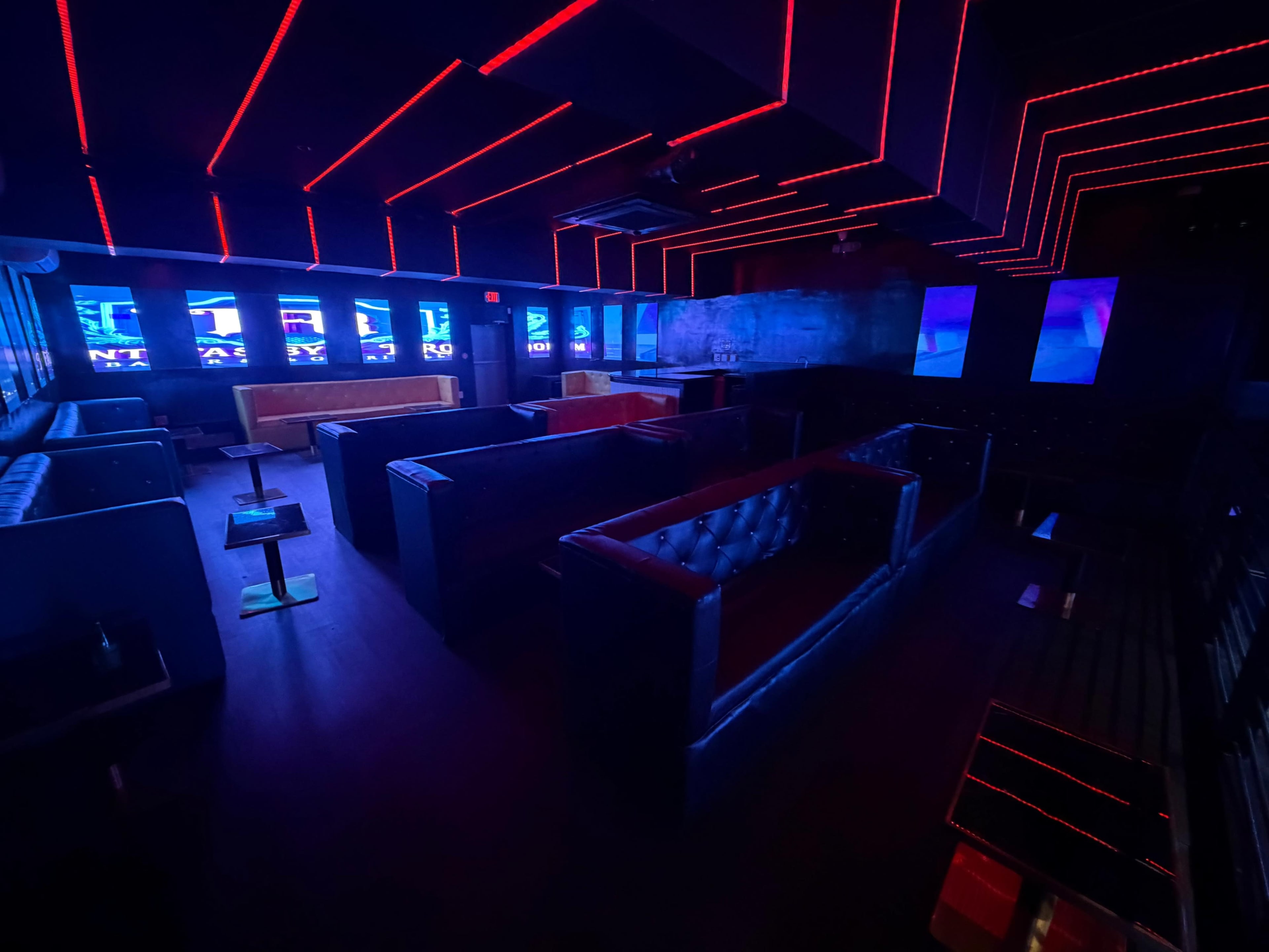 Upscale Event Venue with Full Bar, VIP Seating & Lighting Image in Parkside, Hollywood, FL