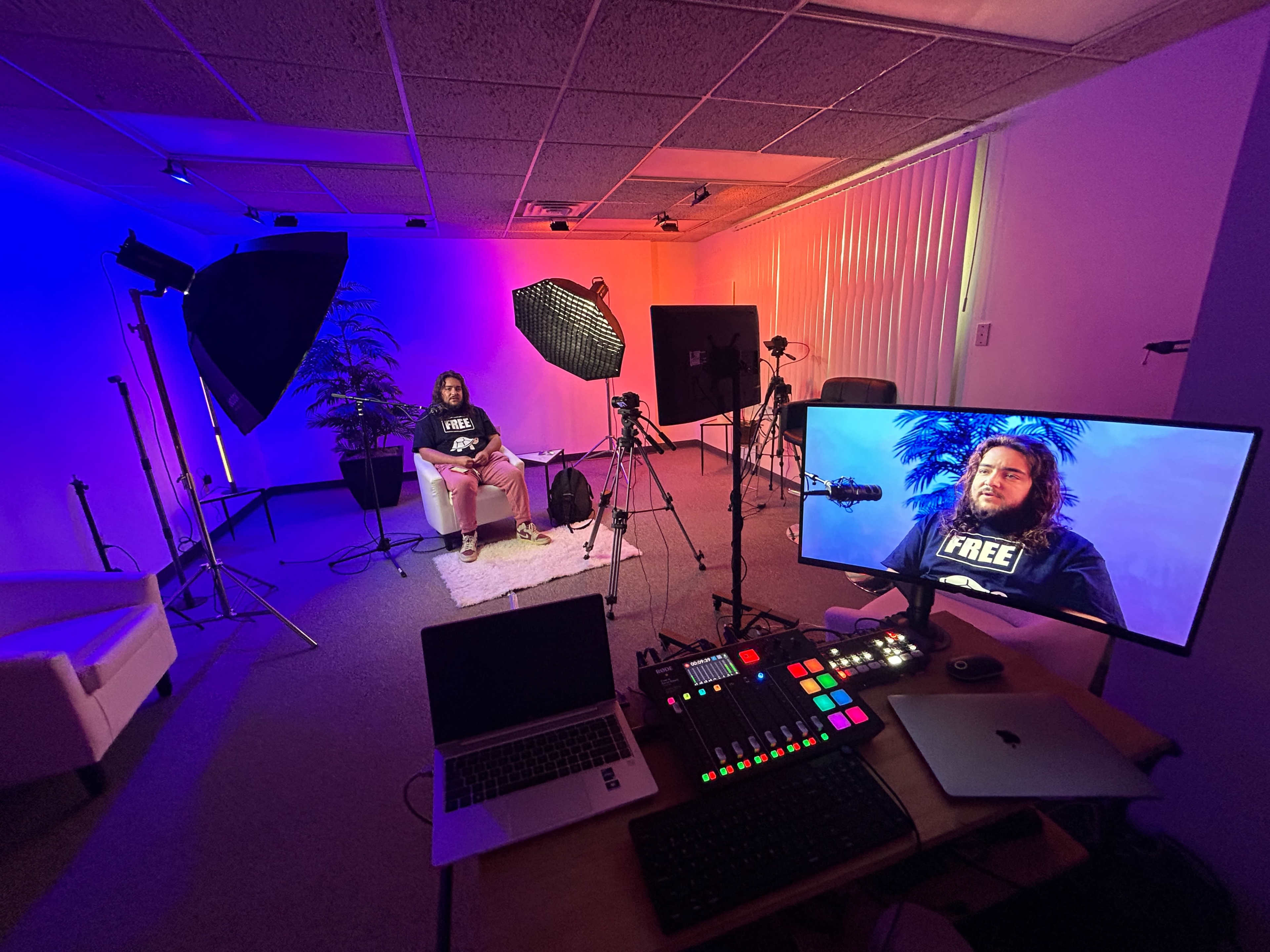 Albuquerque Podcast Studio Image in South Los Altos, Albuquerque, NM