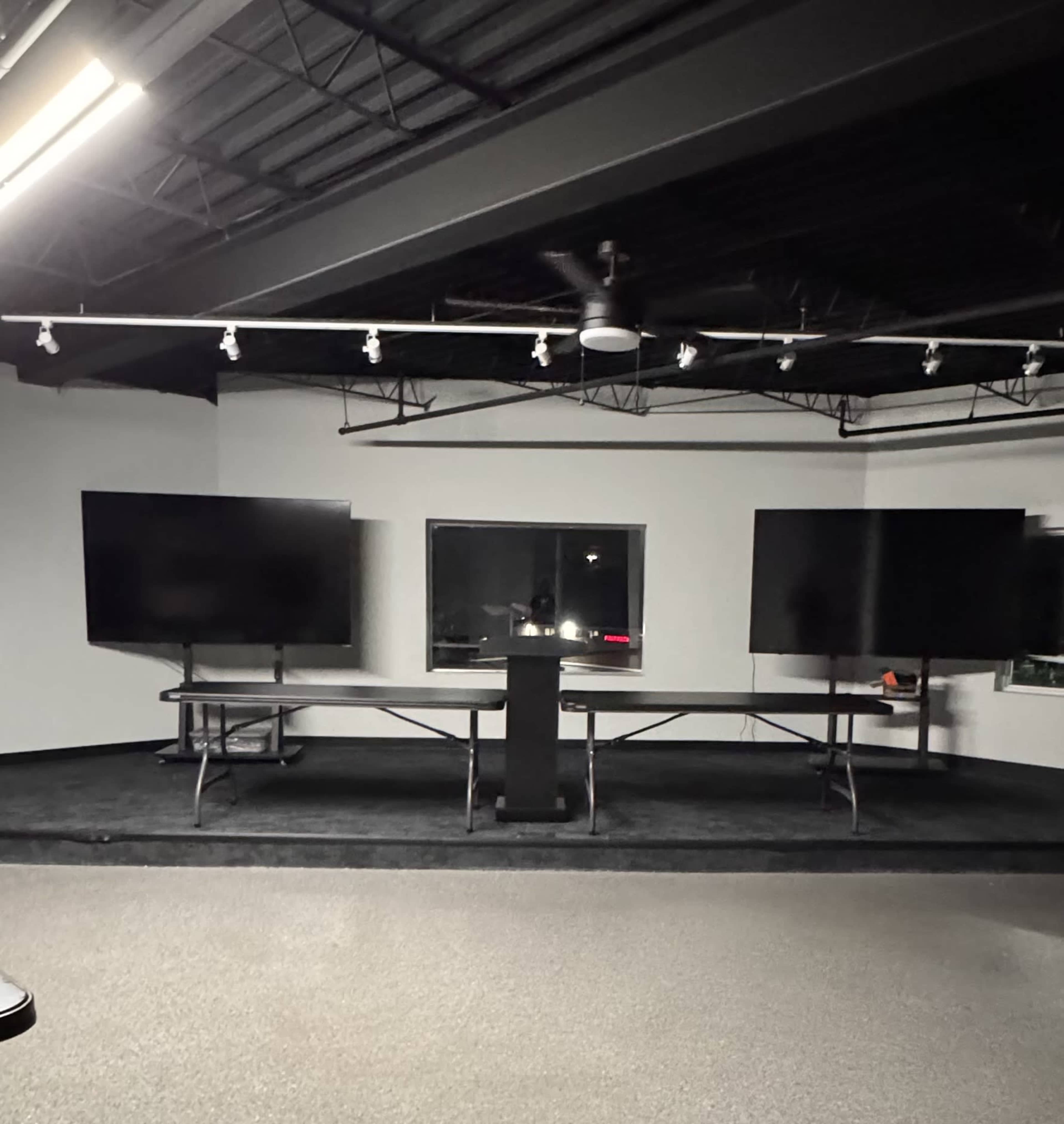 Spacious Event & Meeting Space Image in Roselawn, Cincinnati, OH