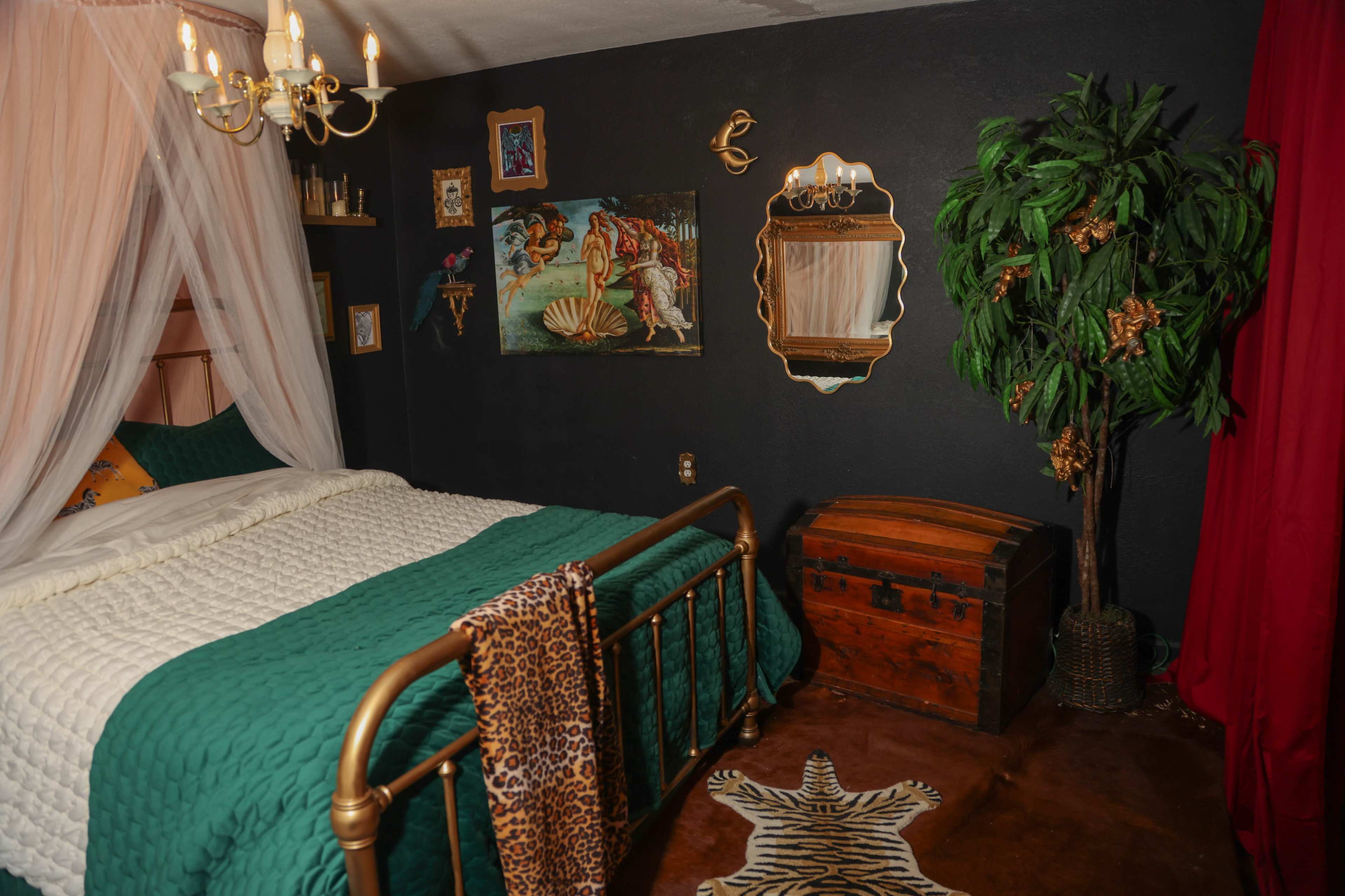Creative Studio with classic backdrops & boudoir Image in Woodfin, Asheville, NC