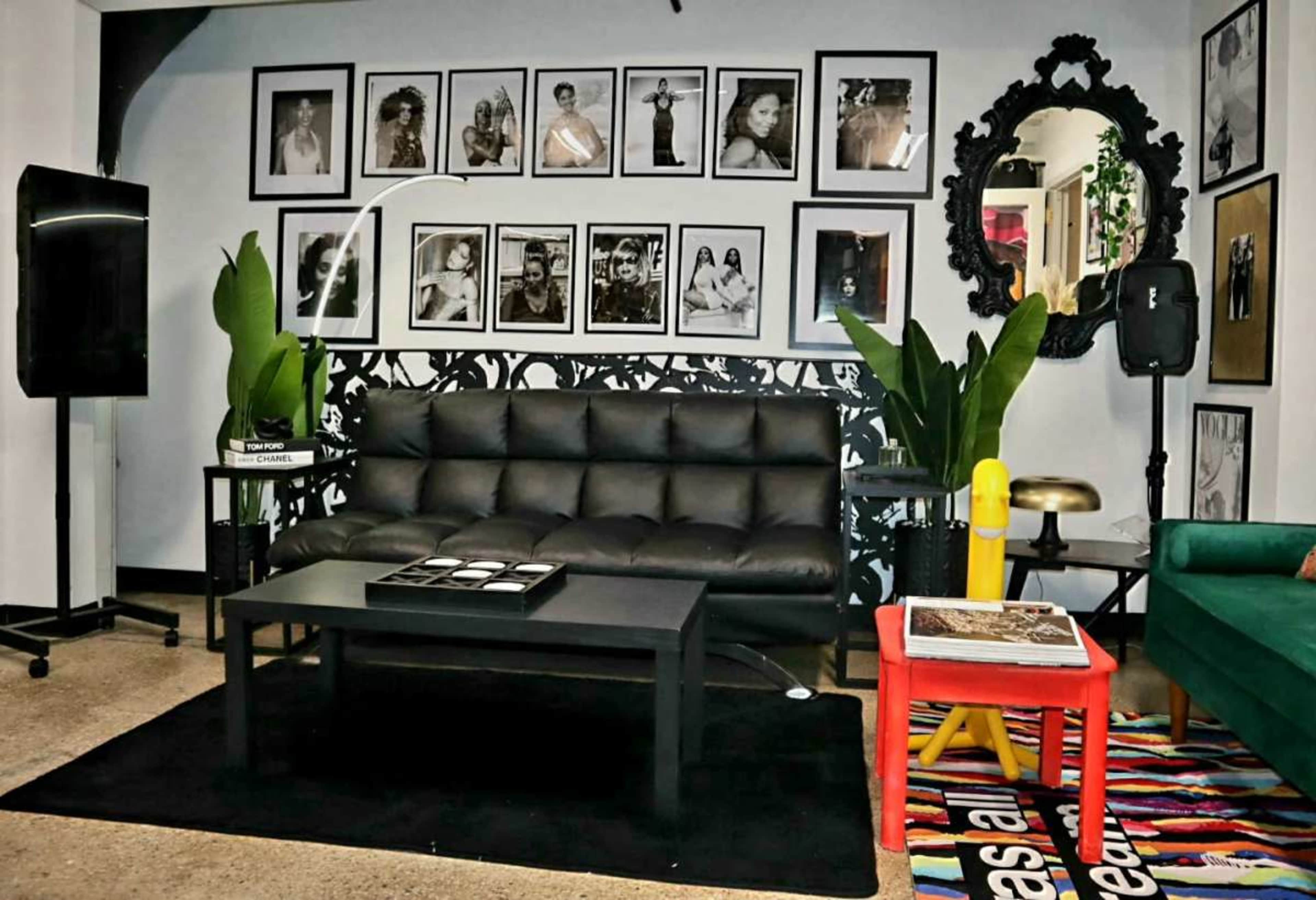Brooklyn Creative Studio & Lounge w. Multiple Sets Image in Little Caribbean, Brooklyn, NY