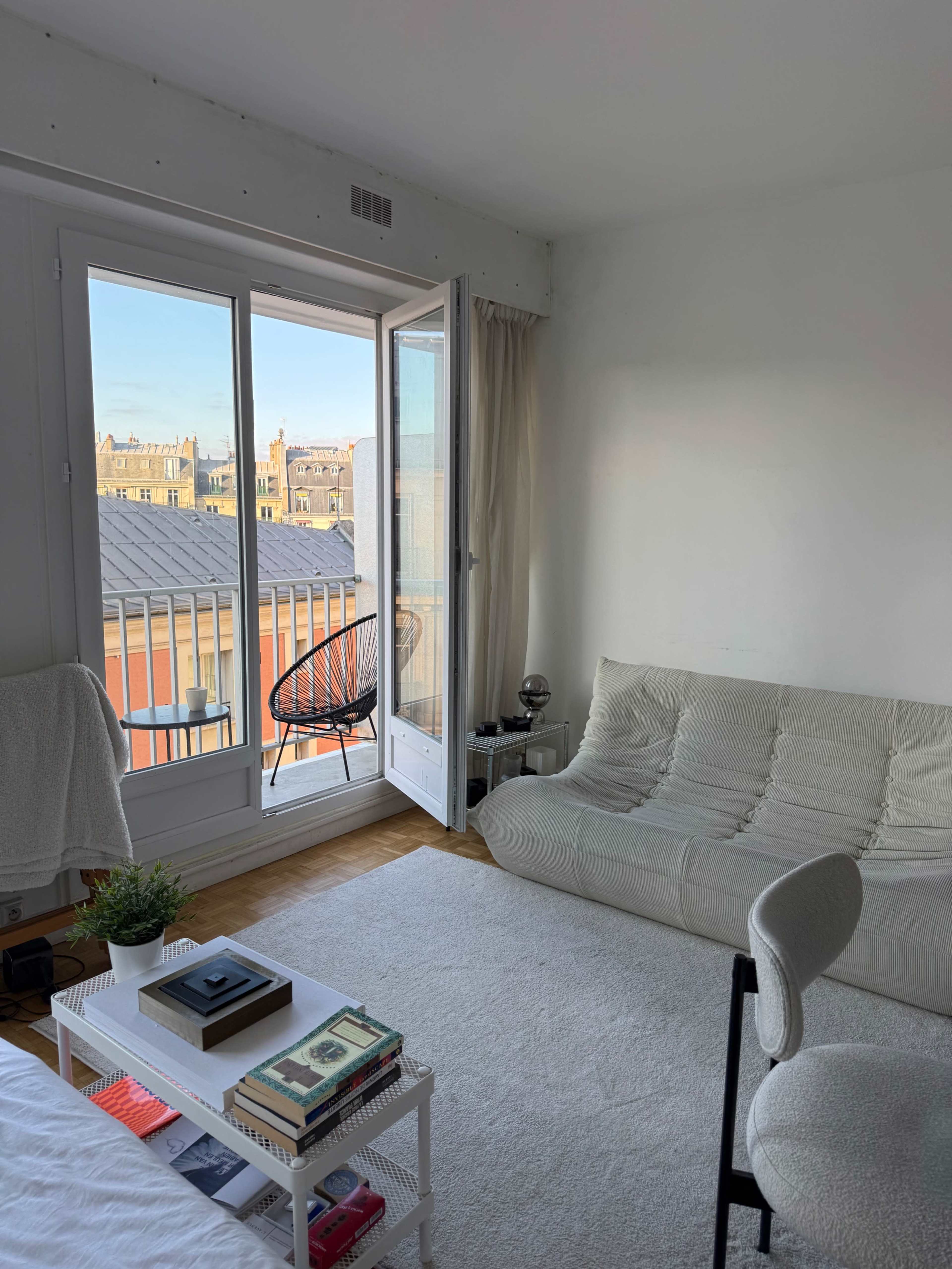 Studio photo lumineux et minimaliste - Paris Image in Plaine-Monceau, Paris