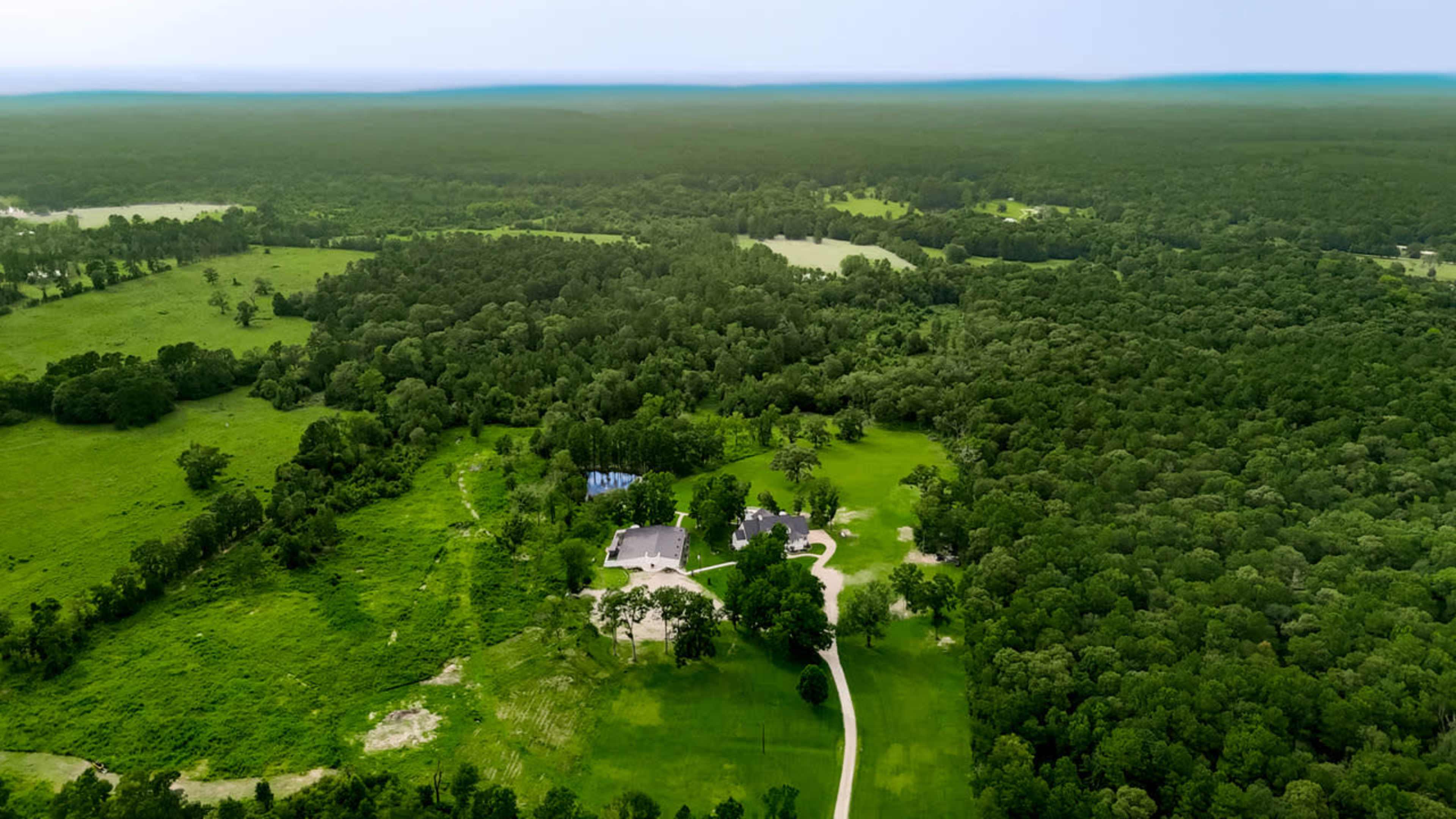 Beautiful 53 acre Event Venue with Manor Home Image in , Huntsville, TX