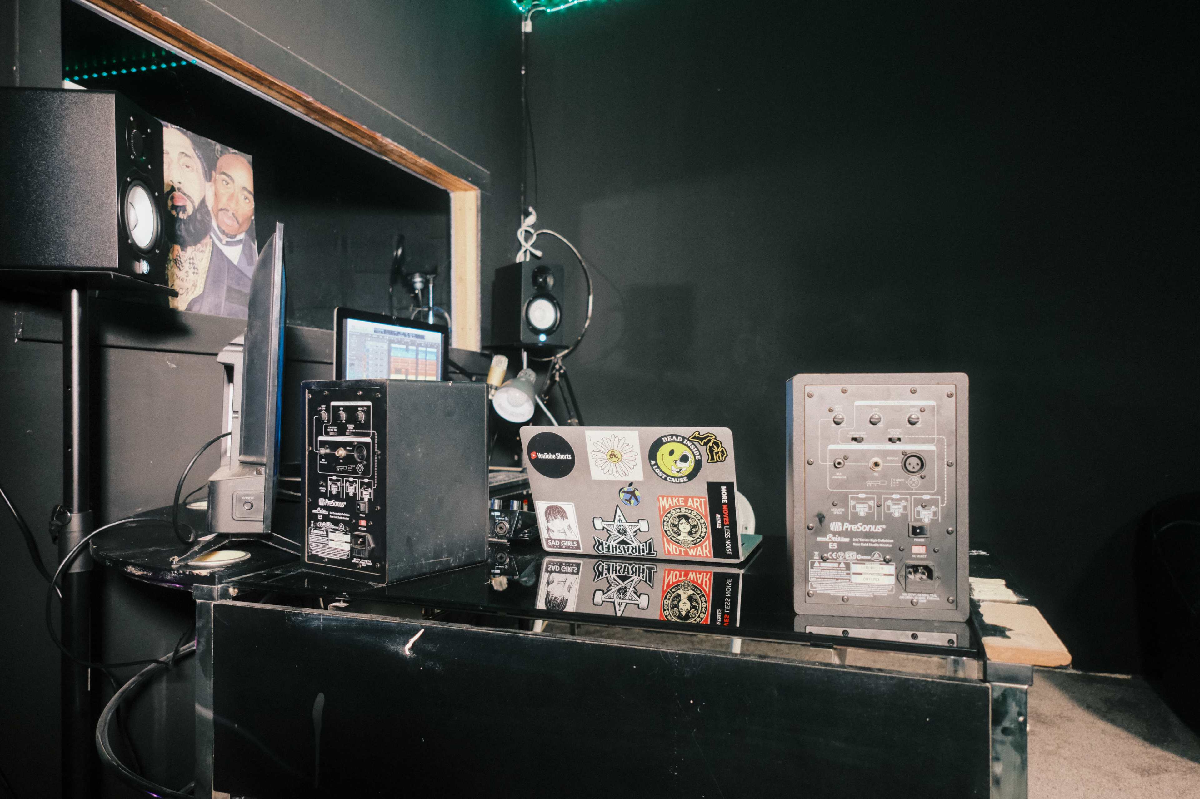 Where Vibes Meet Vocals – Recording Studio for Artists & Creators Image in Oak Park, Oak Park, MI