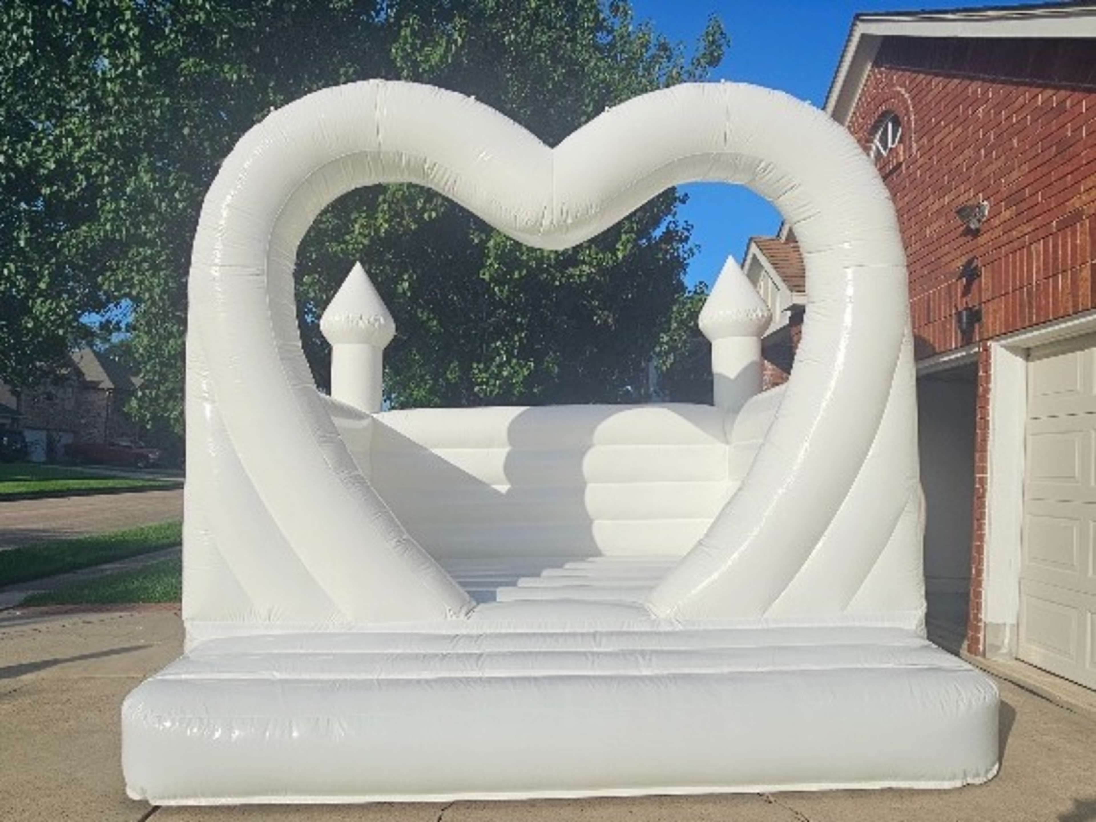 13ft Heart shape inflatable