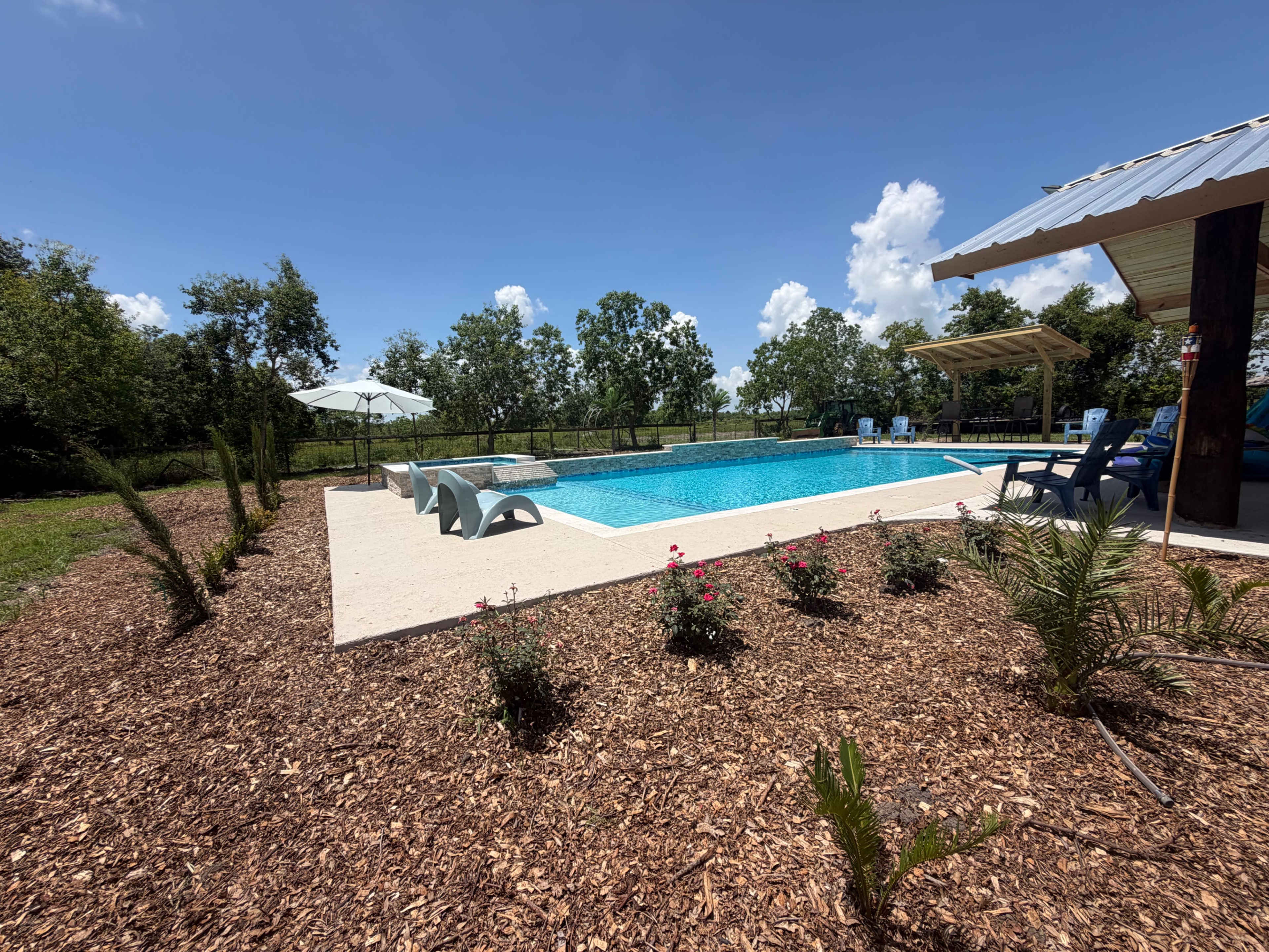 Countryside Pavilion and Pool Image in , Rosharon, TX