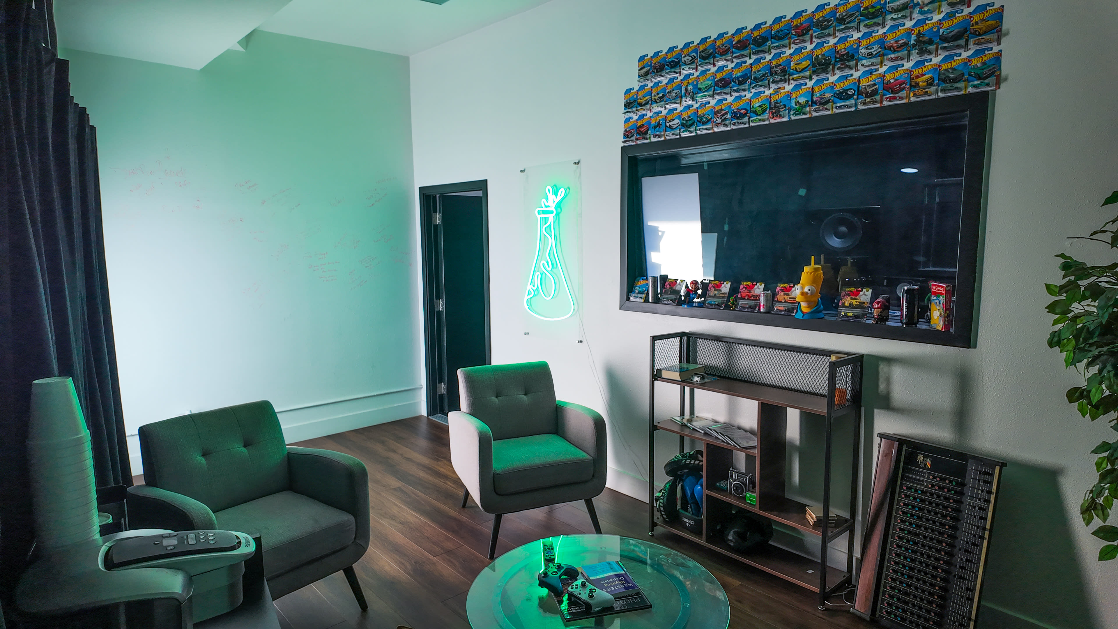 Professional Recording & Podcast Studio - Grand Opening Special Image in Canoga Park, Canoga Park, CA