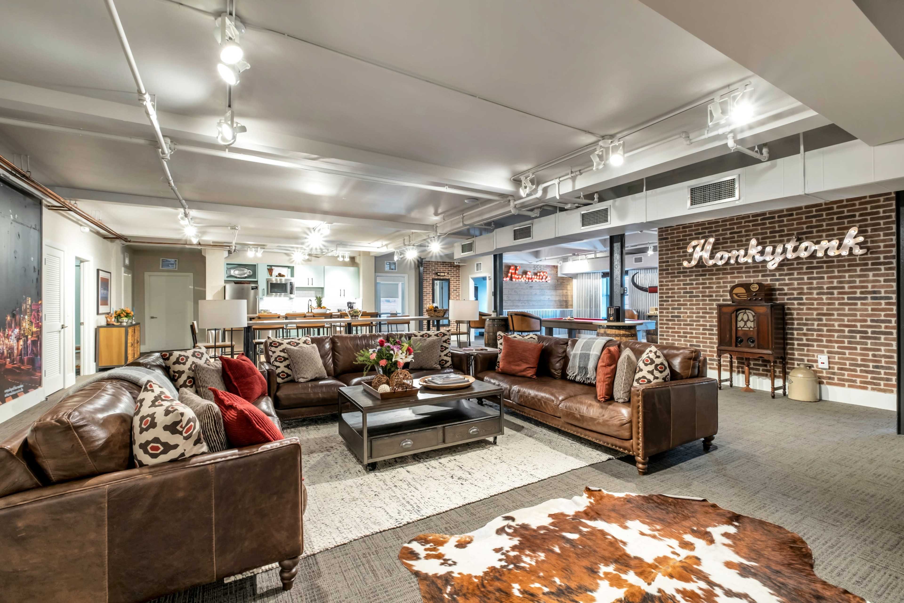 Downtown Nashville Honky Tonk Suite Image in Urban Residents, Nashville, TN