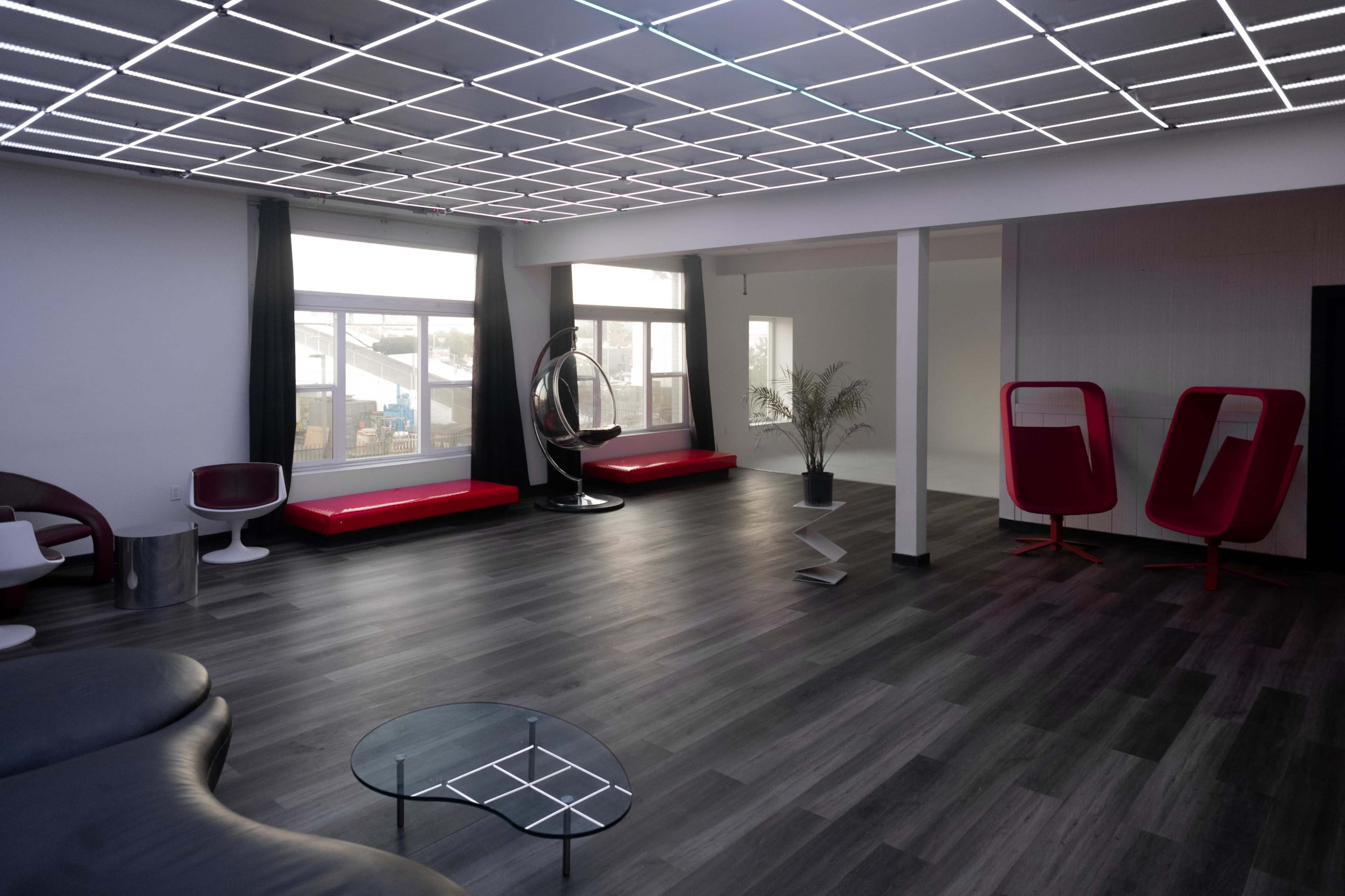 Multi-Set Private Creative Studio for Film/Shoot/Exhibits Image in Central LA, Los Angeles, CA