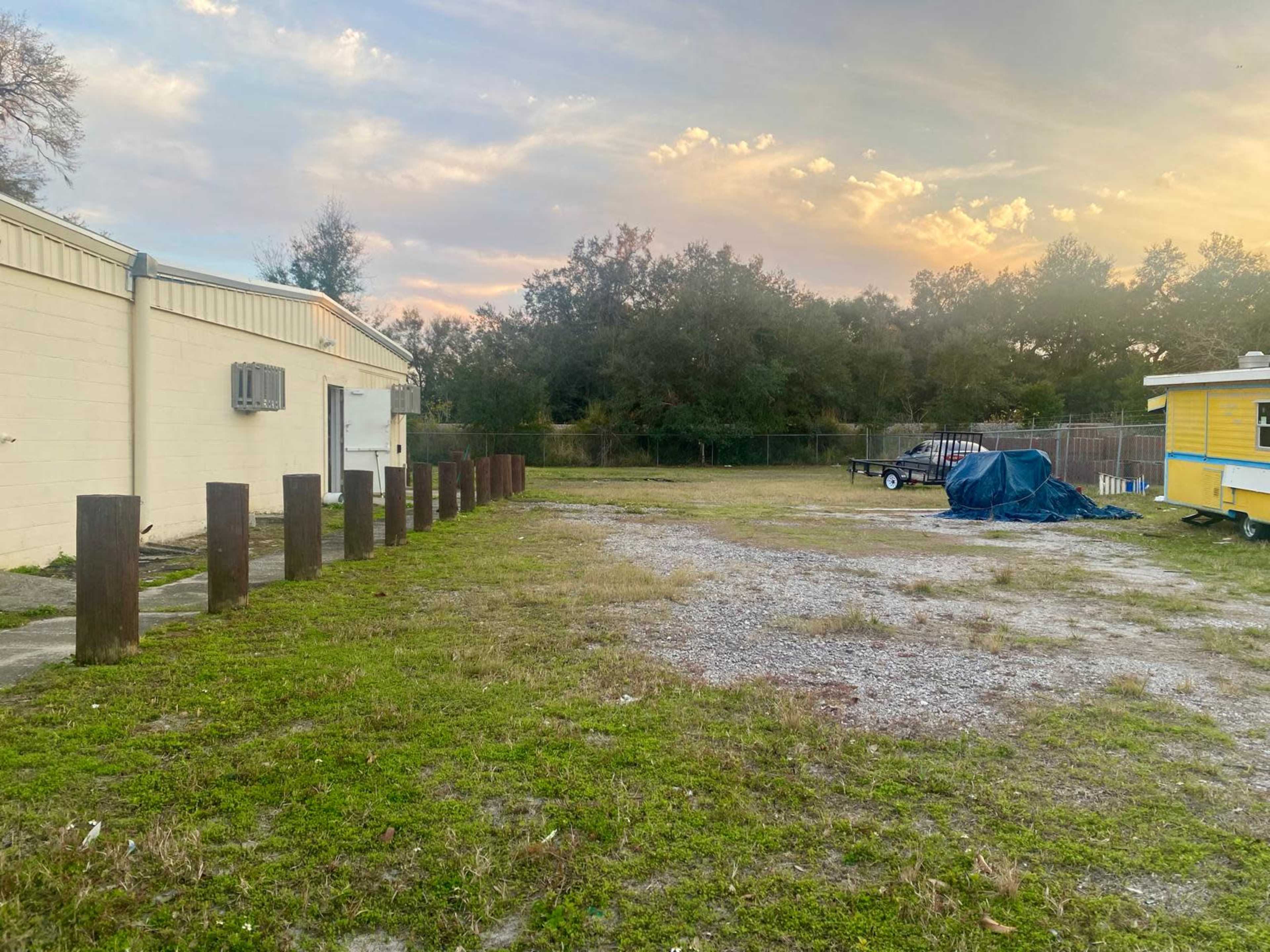 Roomy Lakeland Venue with Three Unique Spaces Image in Shore Acres, Lakeland, FL