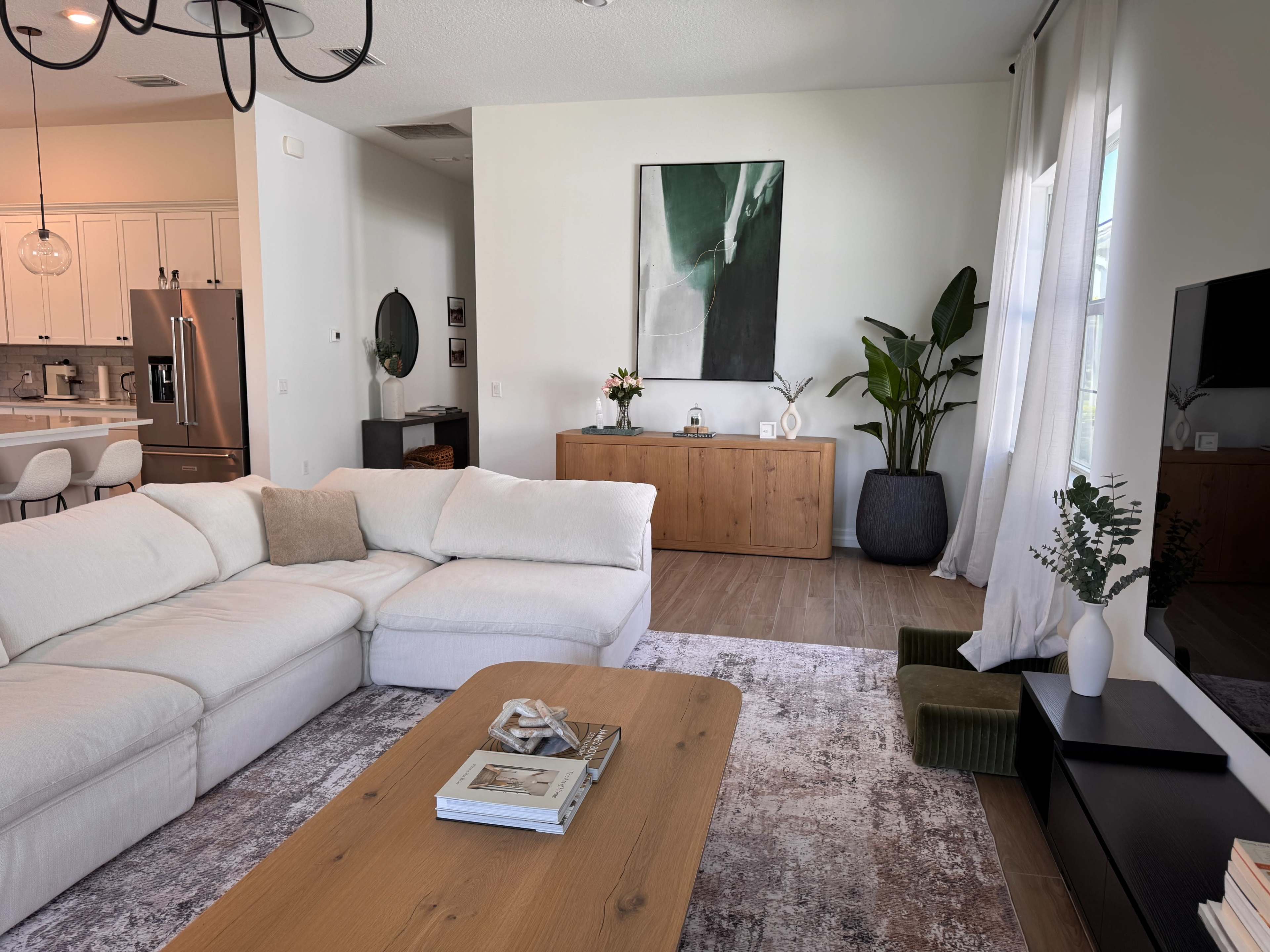 Bright, Earthy Contemporary Home for Photo & Video Shoots Image in Palm Beach Gardens, Palm Beach Gardens, FL