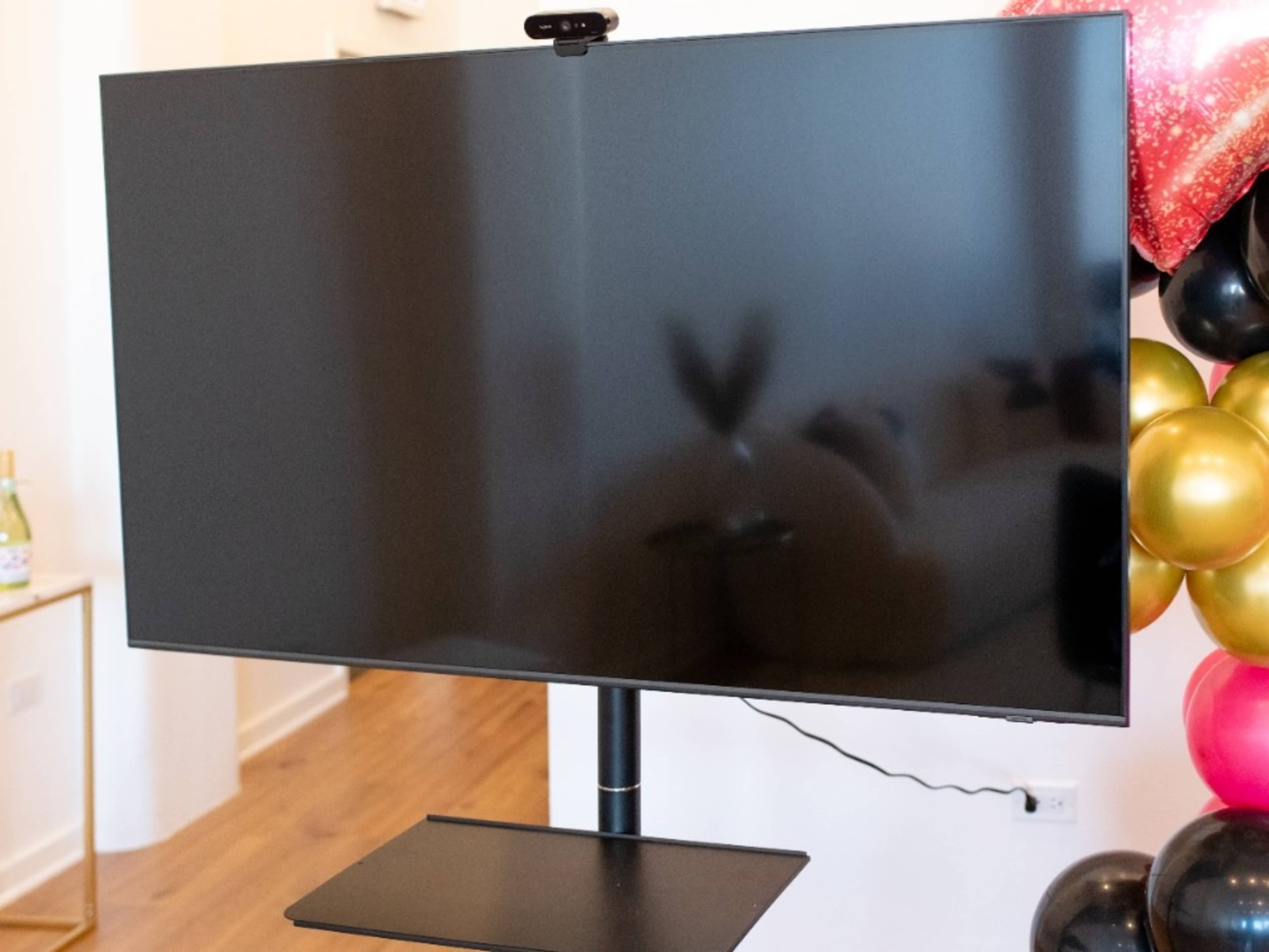 TV screen/Monitor