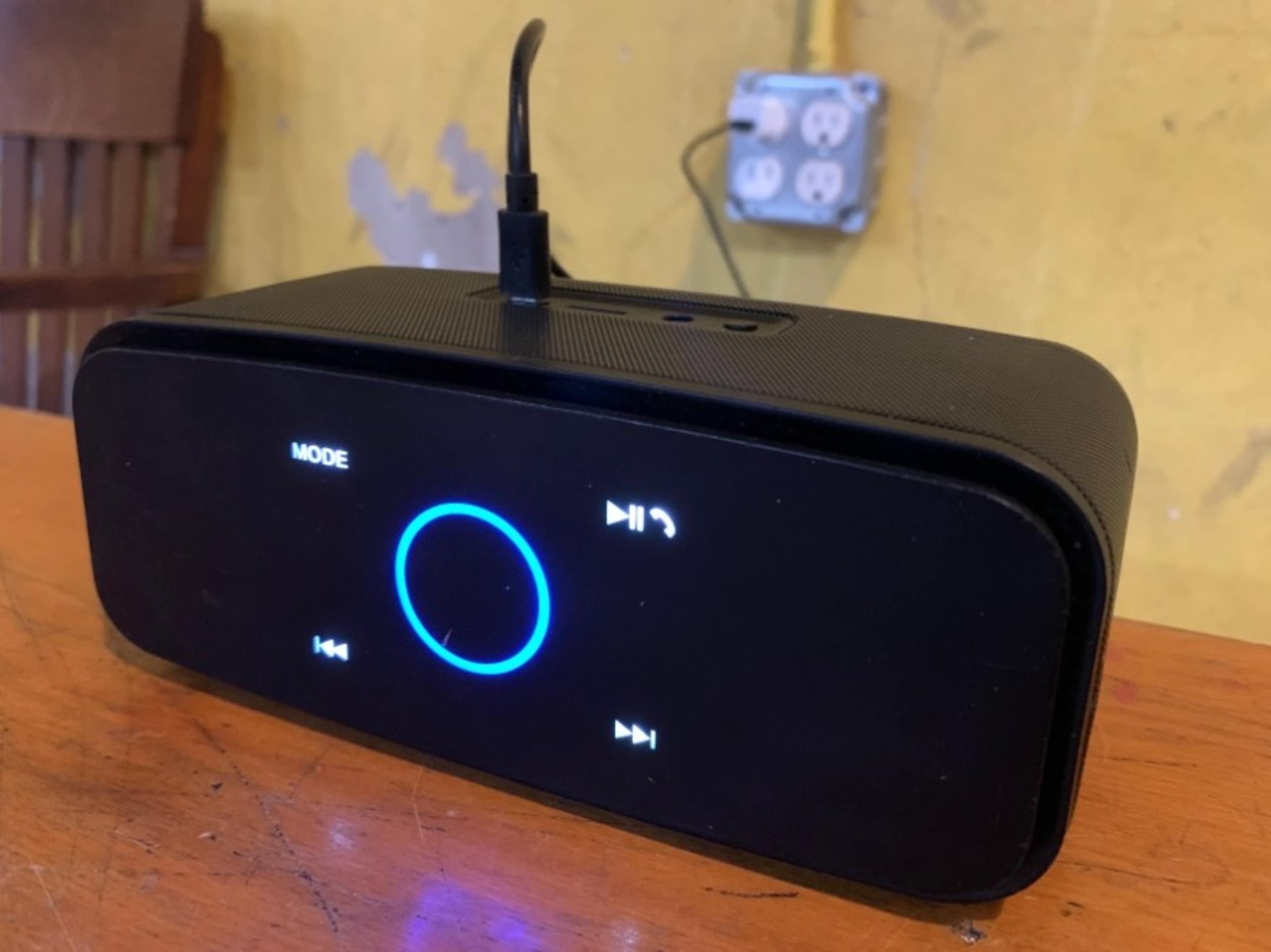 DOSS bluetooth speaker (small)