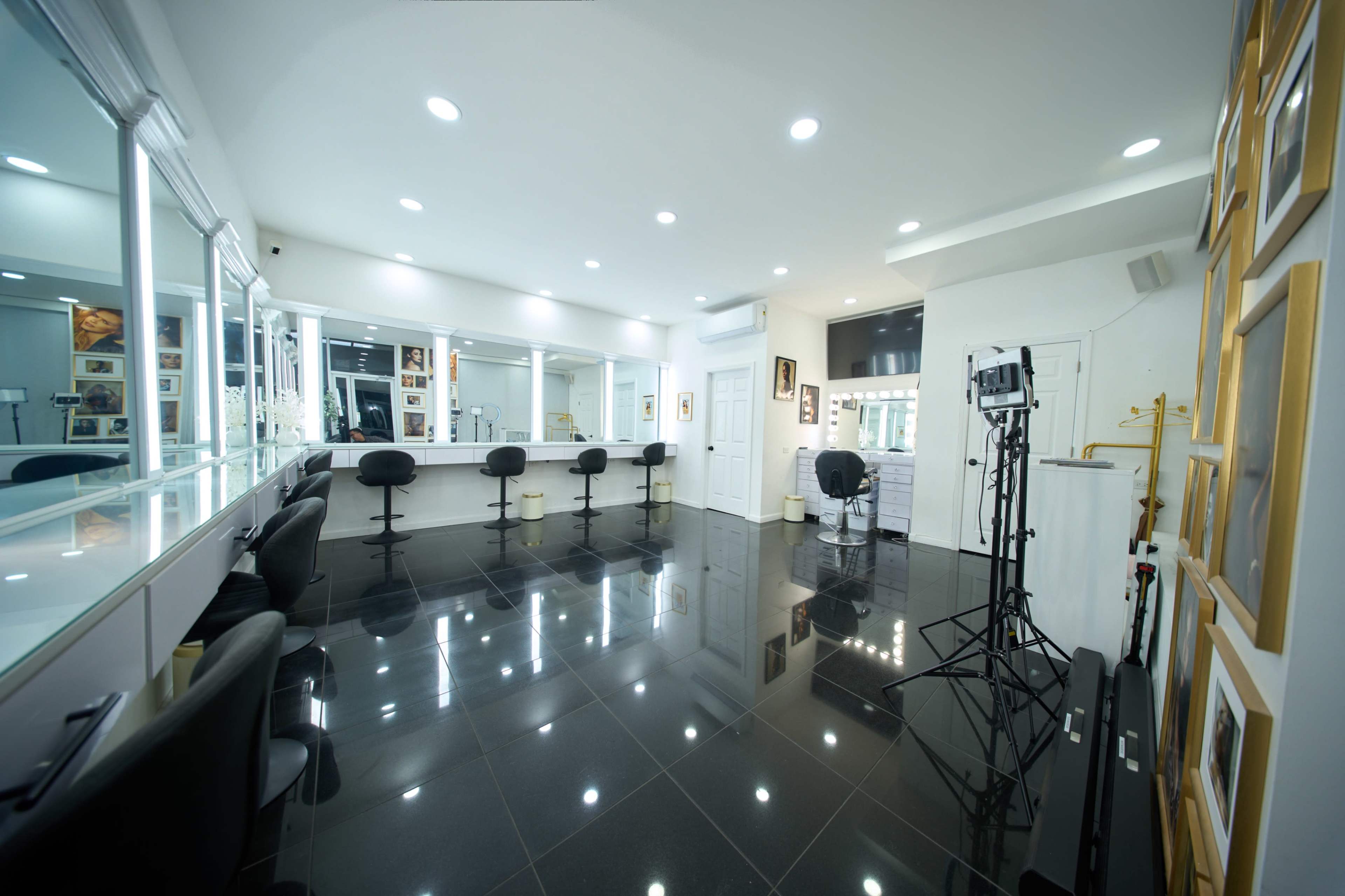 Boutique Beauty Studio for Workshops & Content Creation Image in Morris Park, Bronx, NY