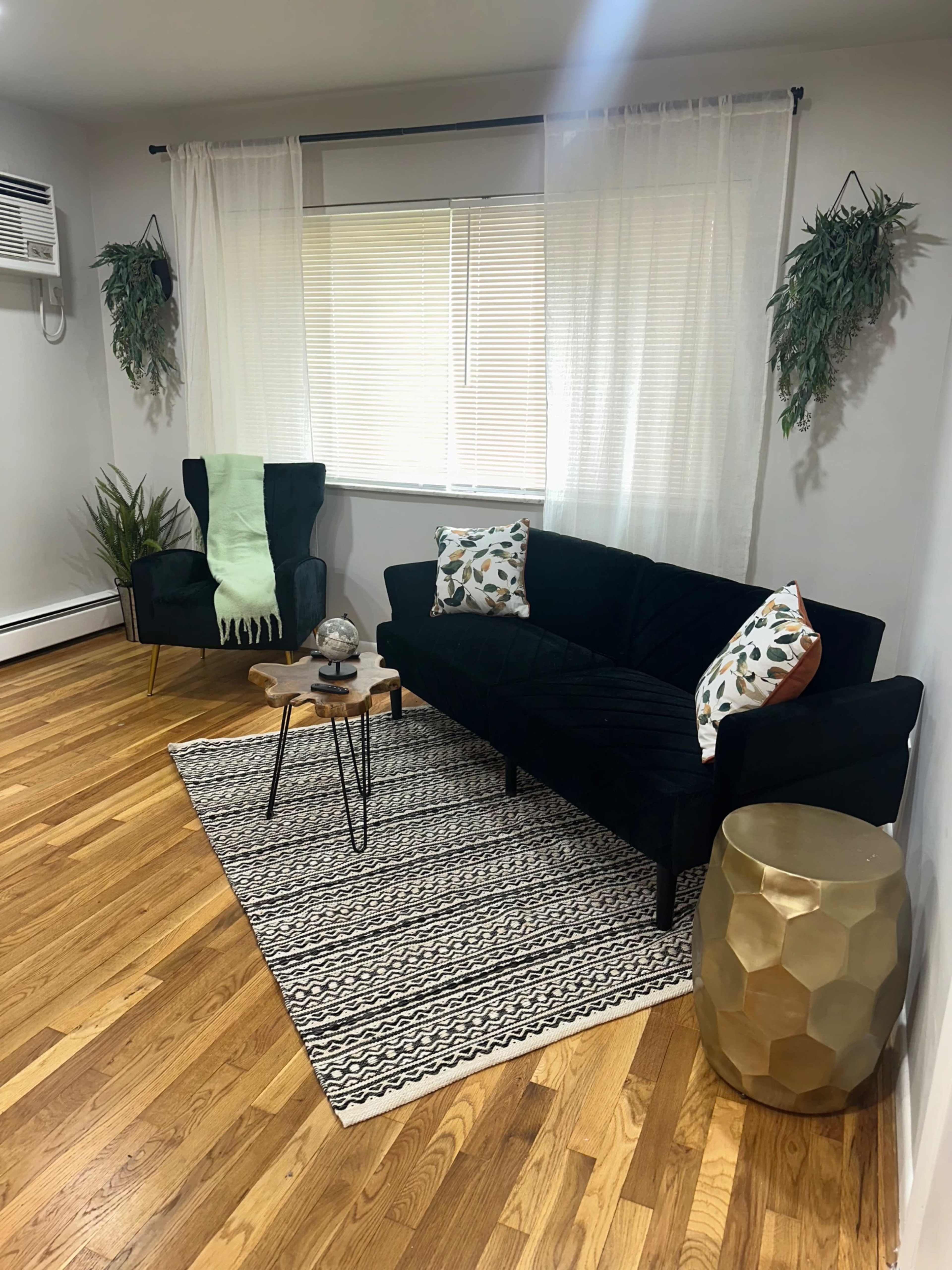 Urban Fireside Oasis Image in Pleasant Ridge, Cincinnati, OH