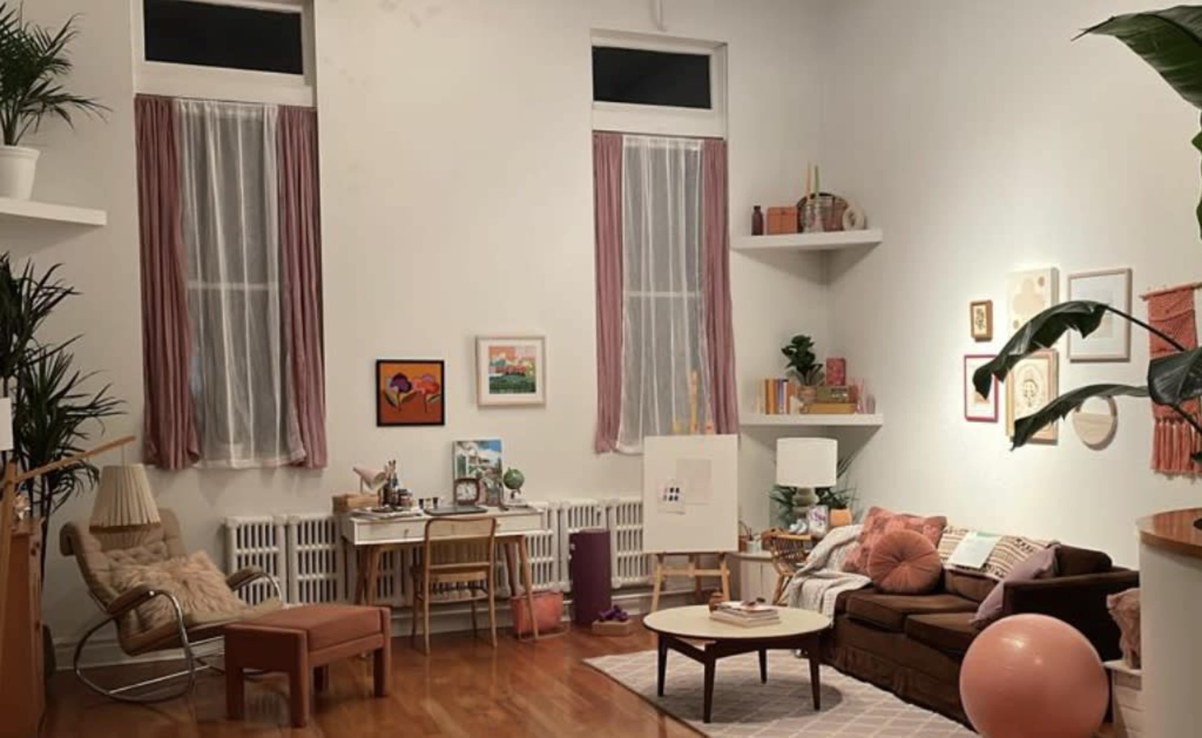 Urban Loft Sanctuary with Tall Windows Image in Parkdale, Toronto, ON