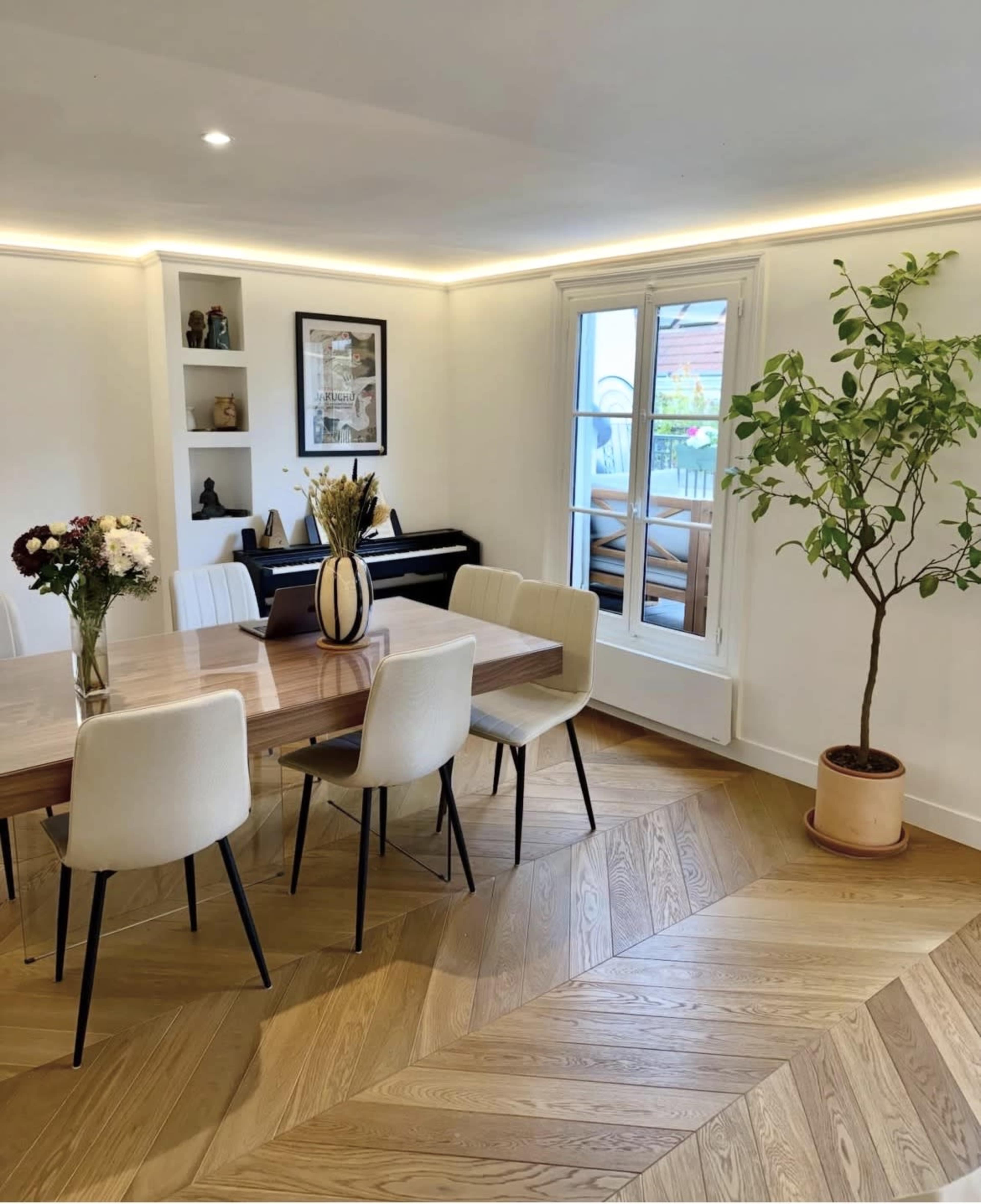 Appartement haussmannien modernisé Paris 8e – Shooting & tournage Image in Madeleine, Paris