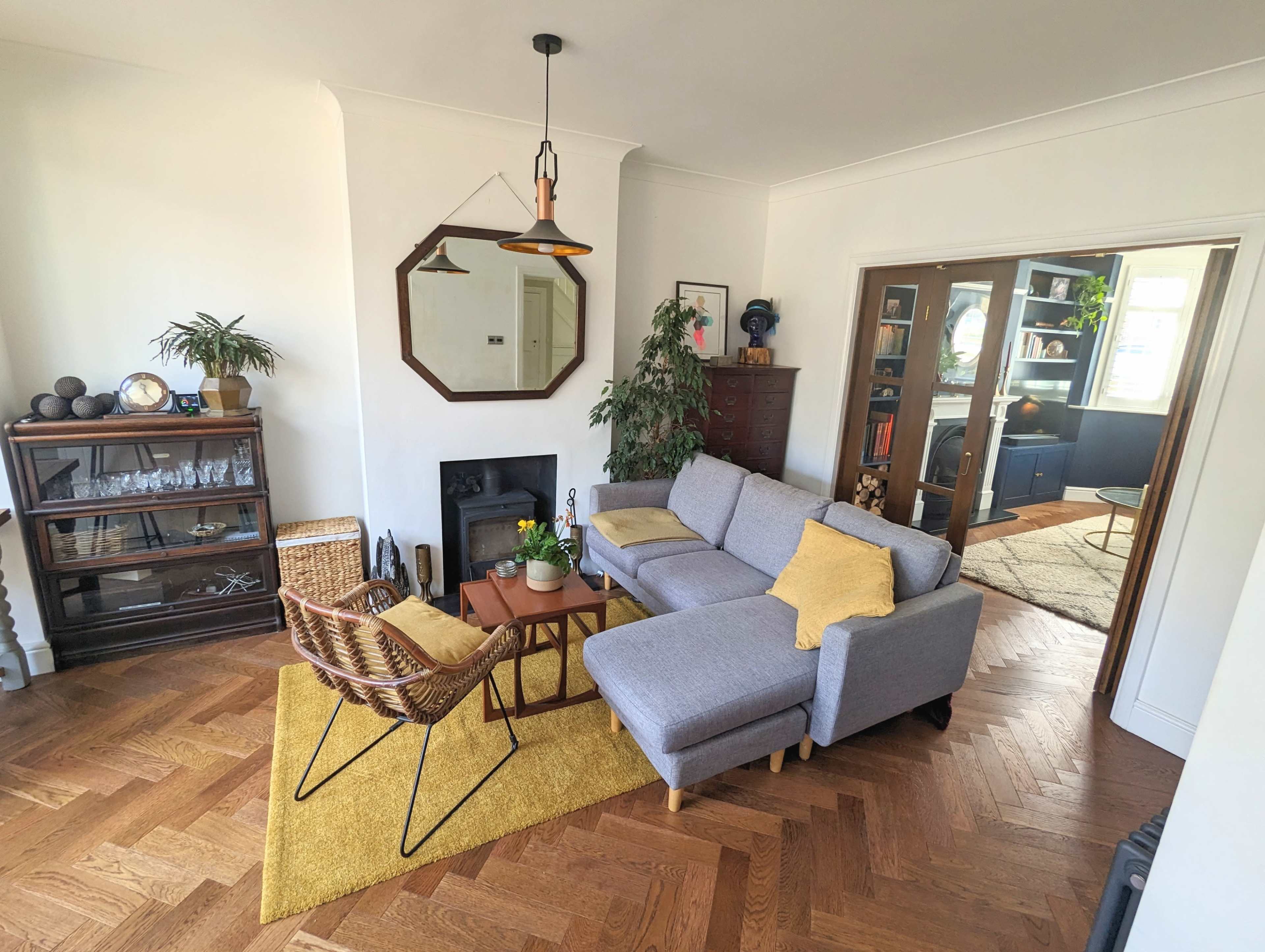 Traditional House and Home - Perfect for Interviews & Documentaries with Multi Shot Options (& open plan ) Image in Shortlands, Greater London, ENG