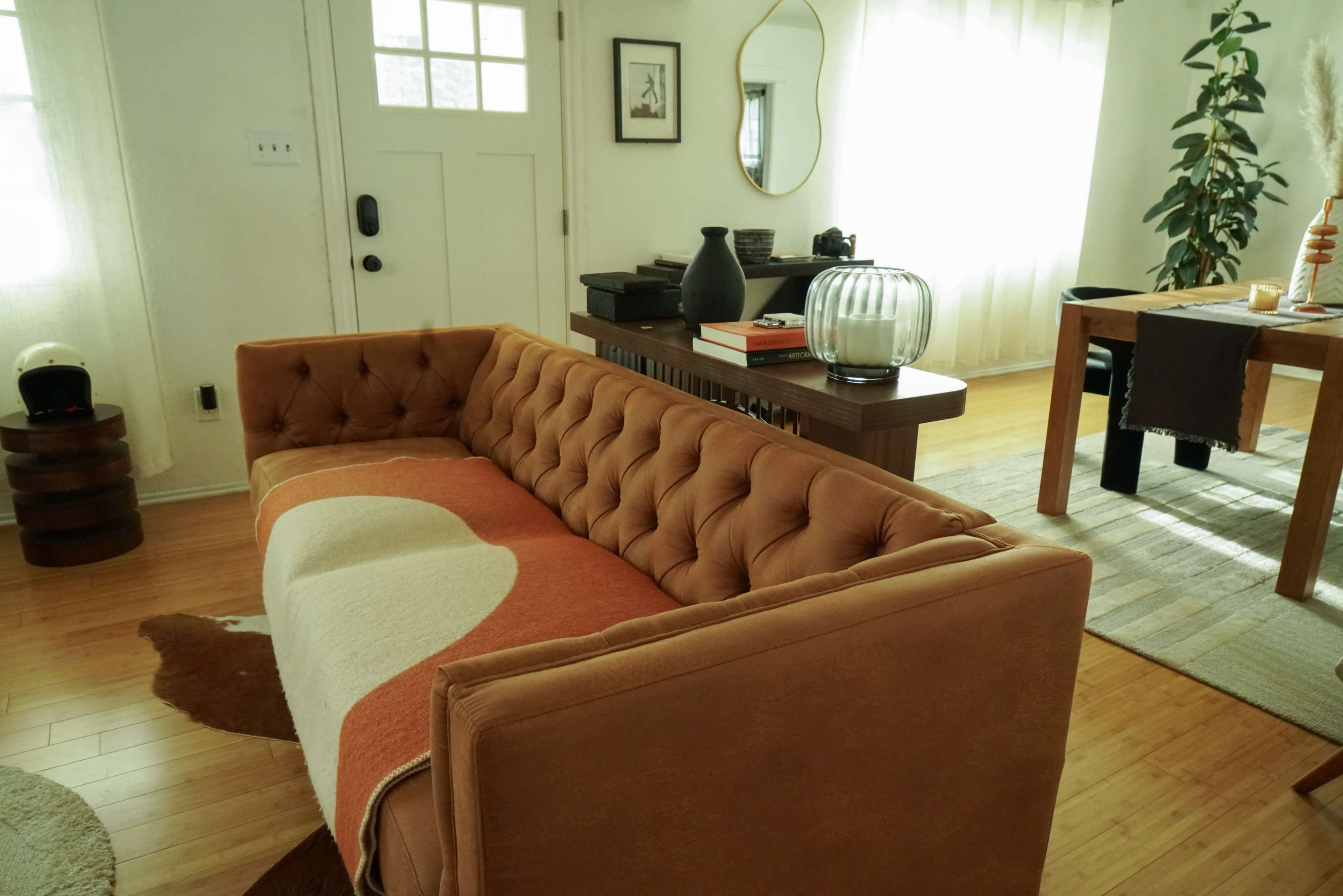 Photo/Video studio living room with Natural lighting Image in Alhambra, Alhambra, CA