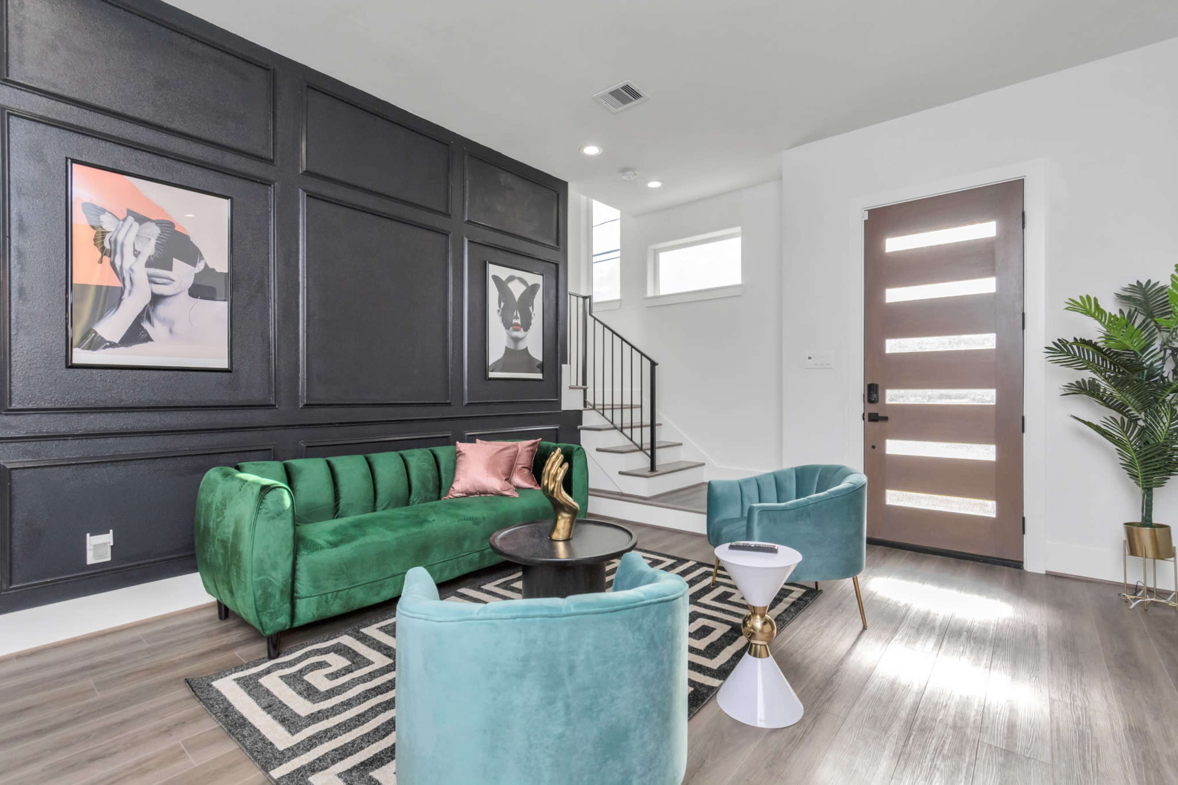 Great home for content creation, podcast, photoshoots Image in Greater Third Ward, Houston, TX