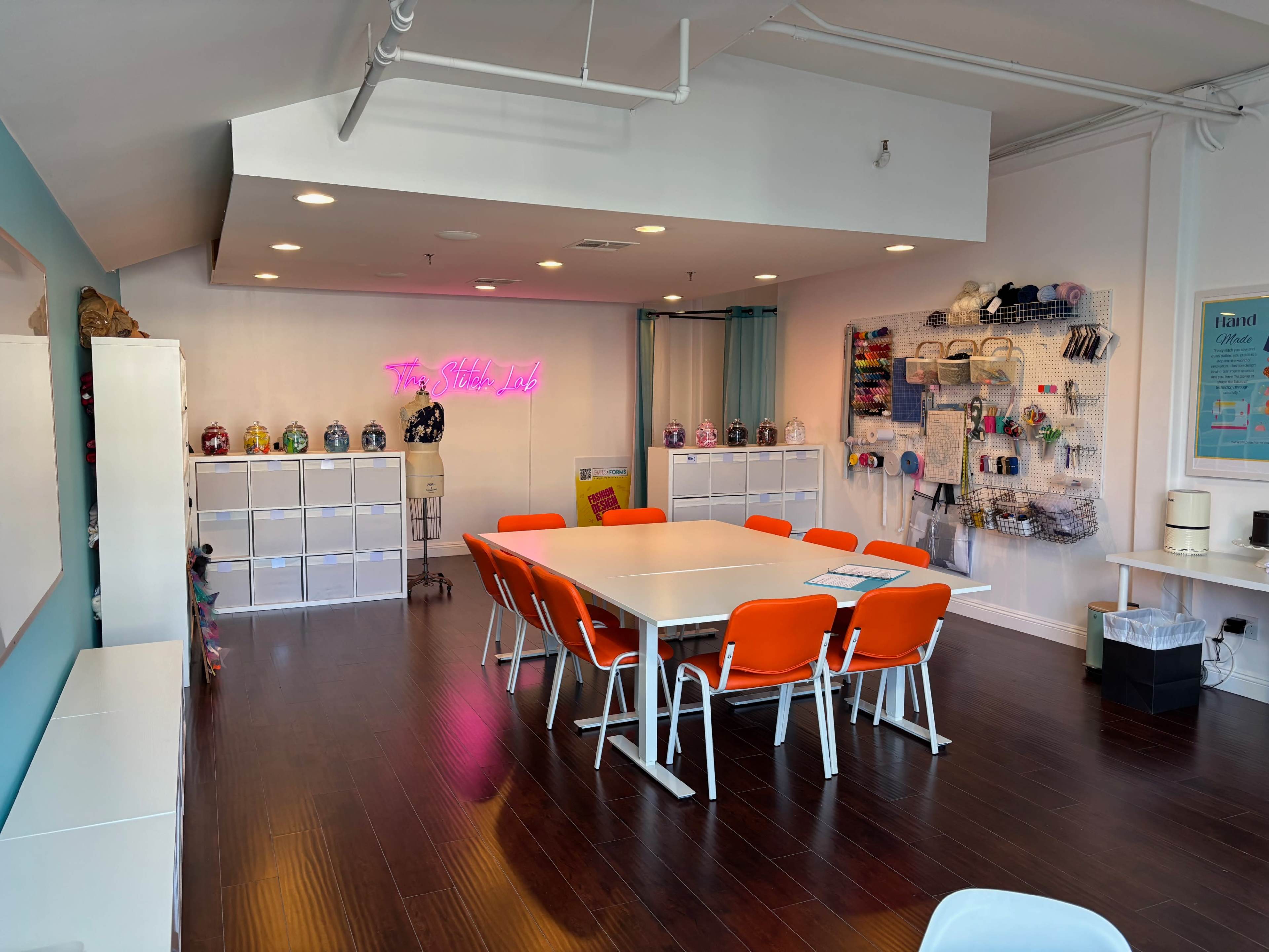 Airy and Vibrant Creative Space in the Heart of La Jolla Image in La Jolla, La Jolla, CA