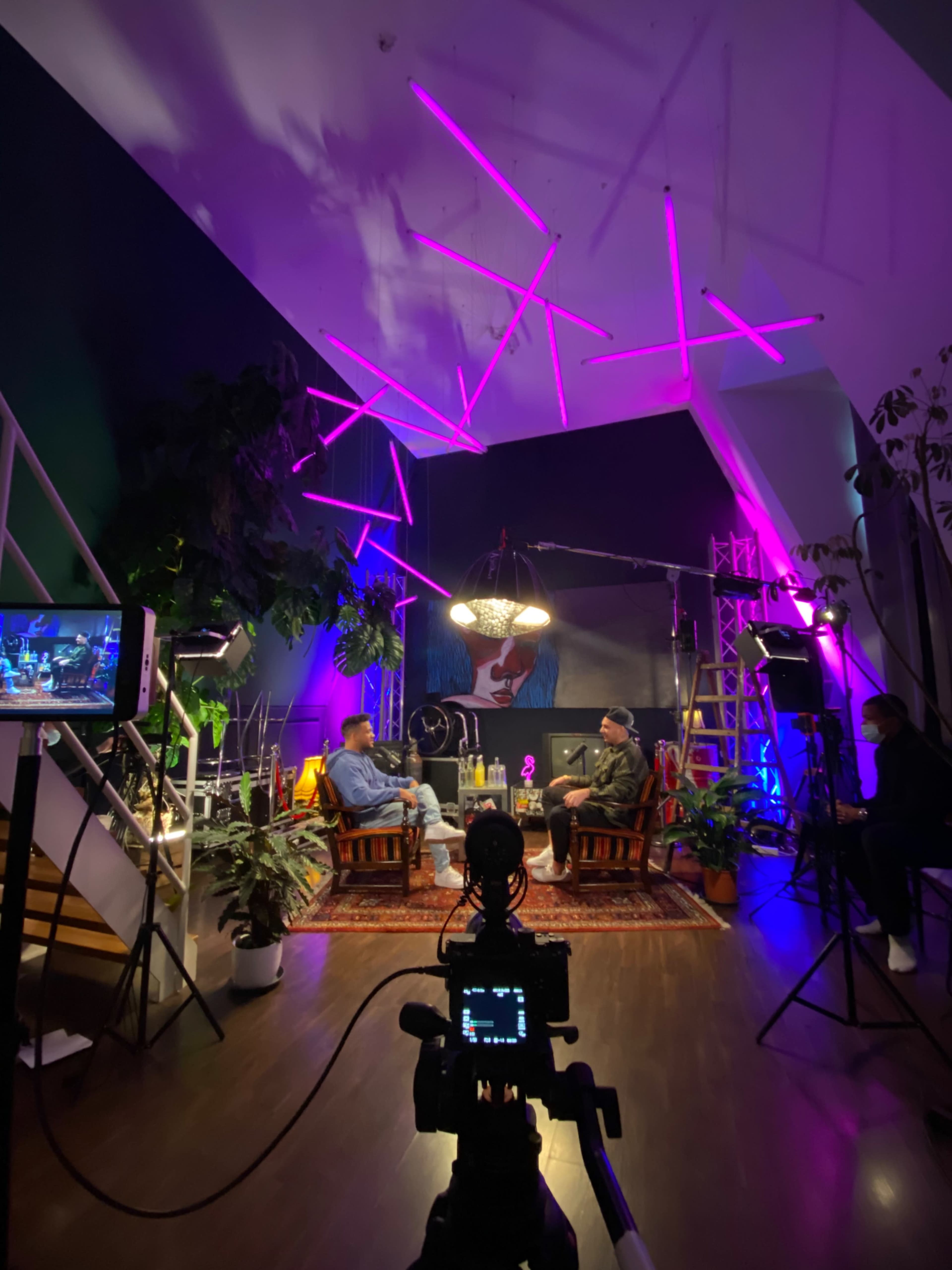 Jungle Loft Cologne – 6m High Ceilings Image in Köln-Neustadt-Nord, Köln