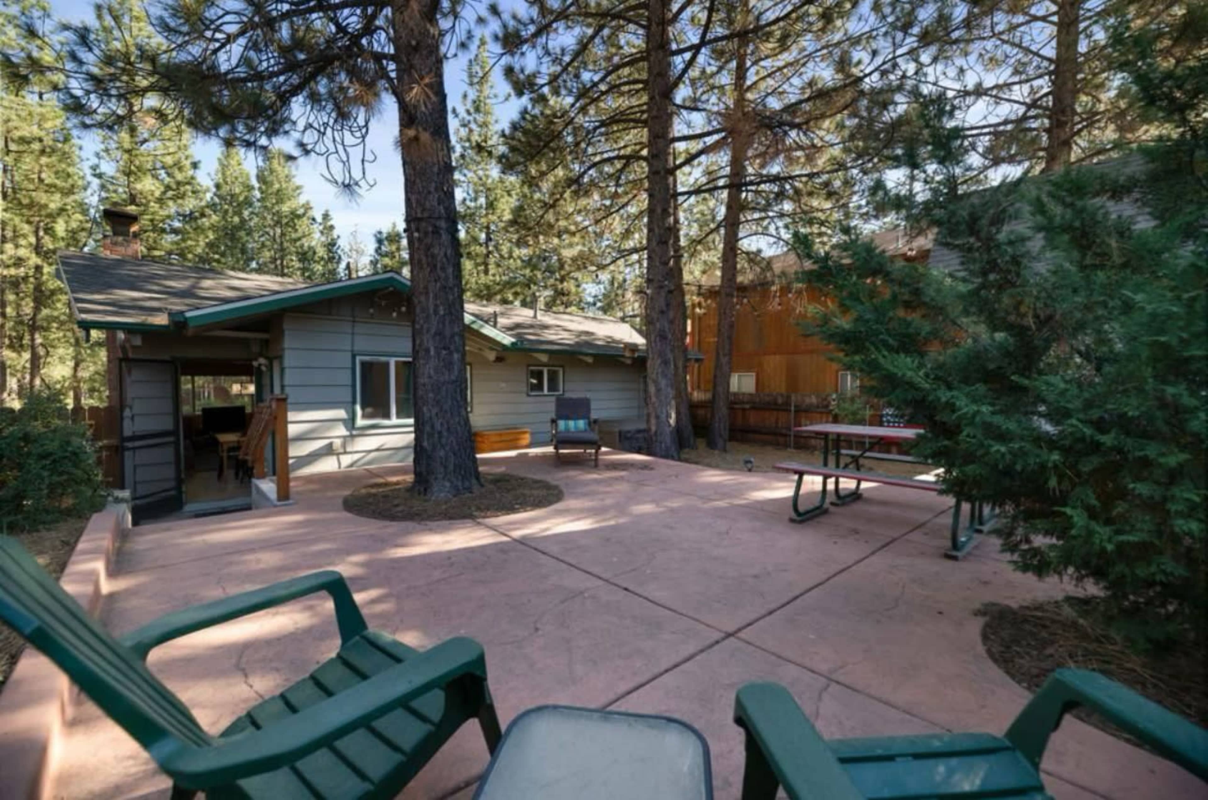 Spacious Sierra Style Cabin, Spa, Tree Views Image in Big Bear, Big Bear City, CA