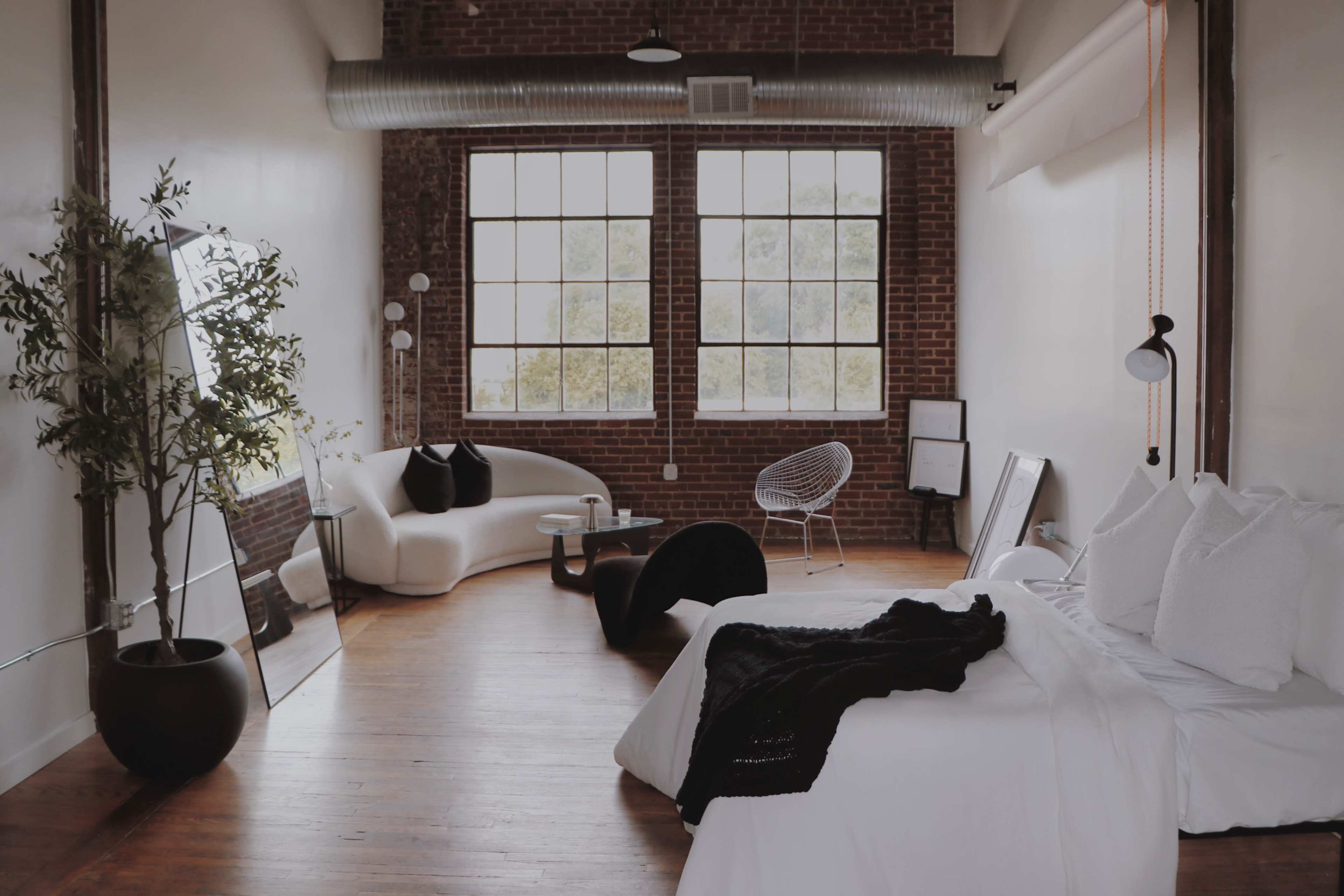 Downtown Natural Light Multi-Set Creative Loft | Exposed Brick Photo & Content Studio Image in Downtown Atlanta, Atlanta, GA