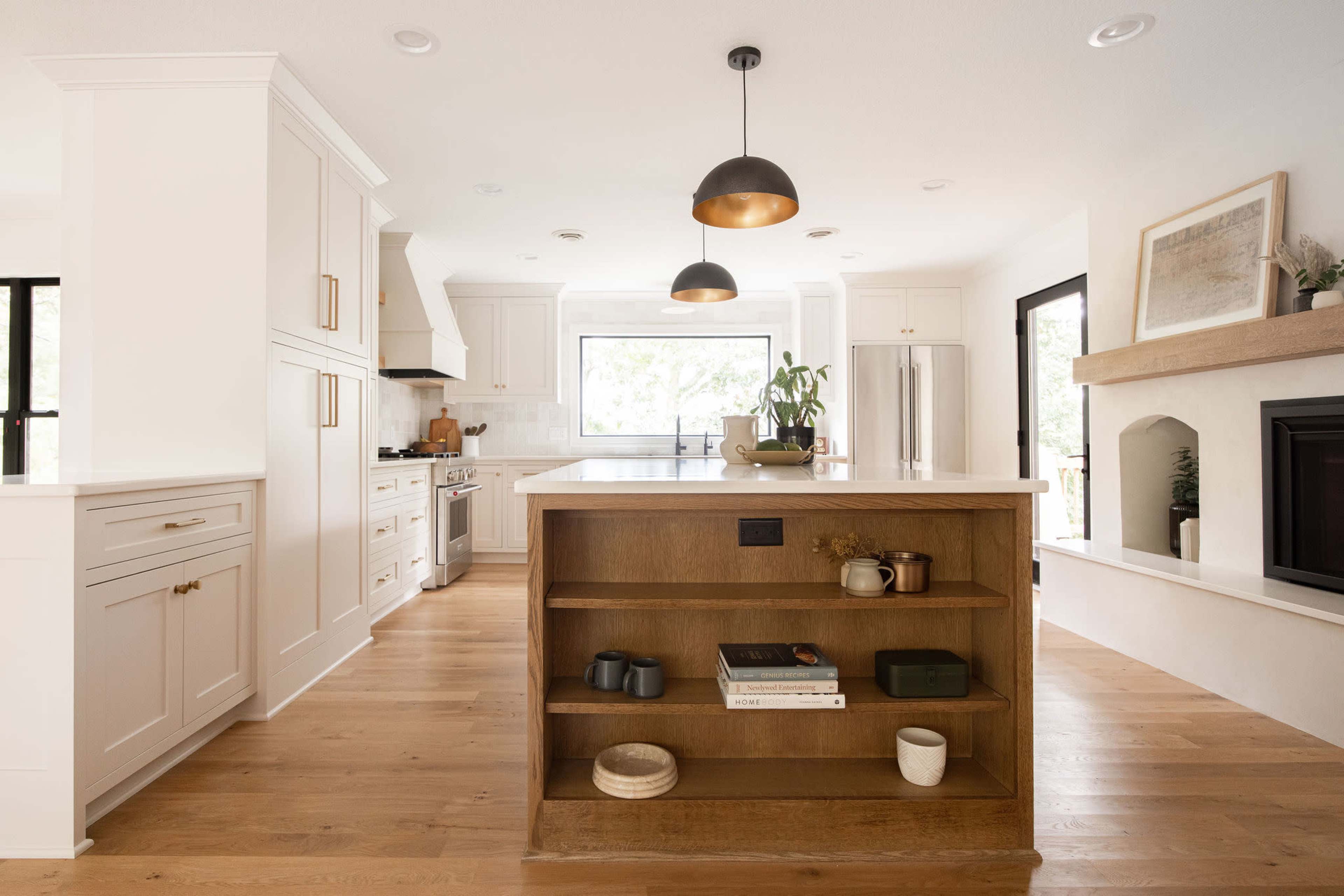 1960s Rambler with Freshly Renovated Transitional Finishes Image in Golden Valley, Golden Valley, MN