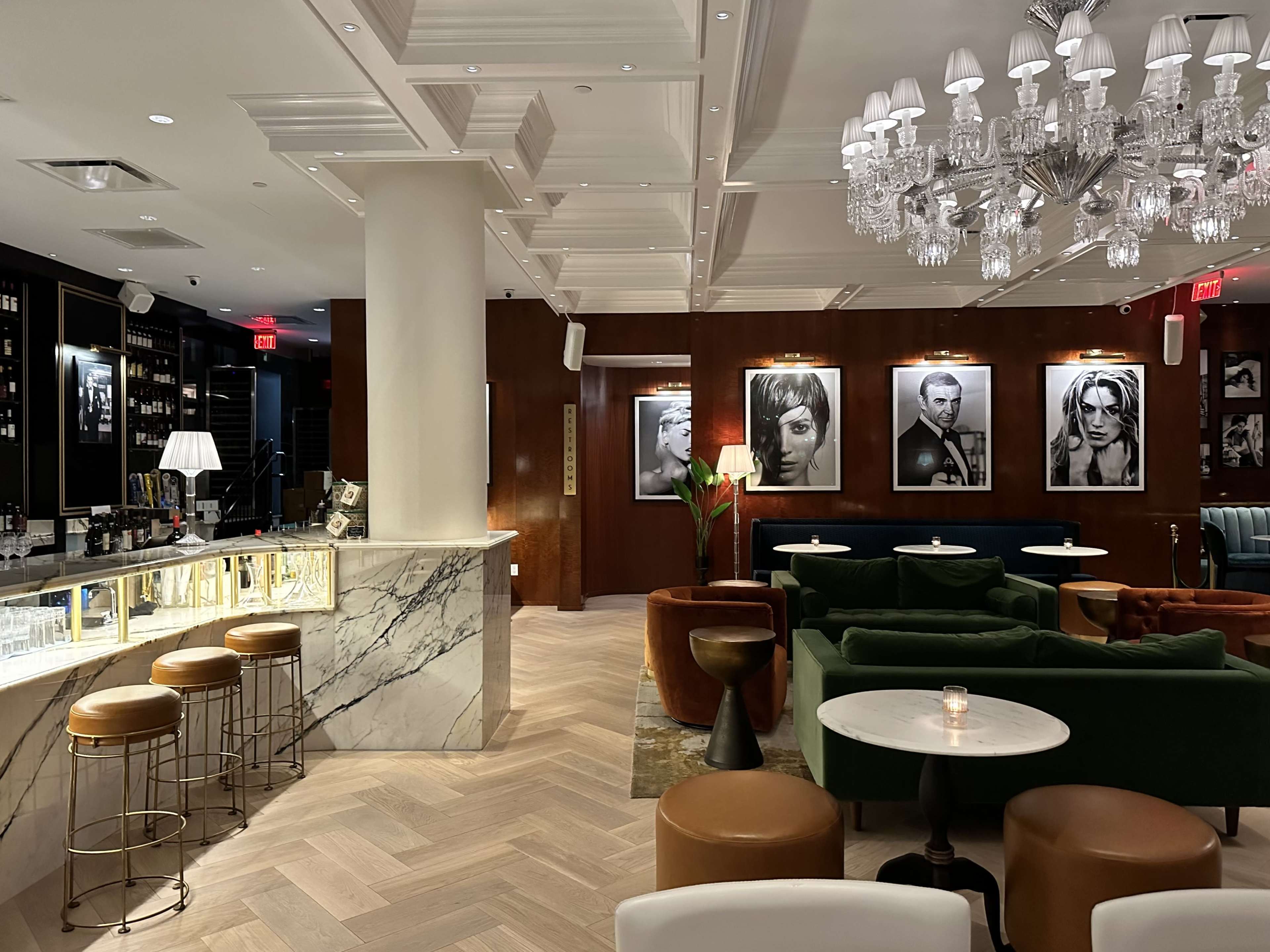 Upscale Italian Restaurant Image in Bayonne, Bayonne, NJ