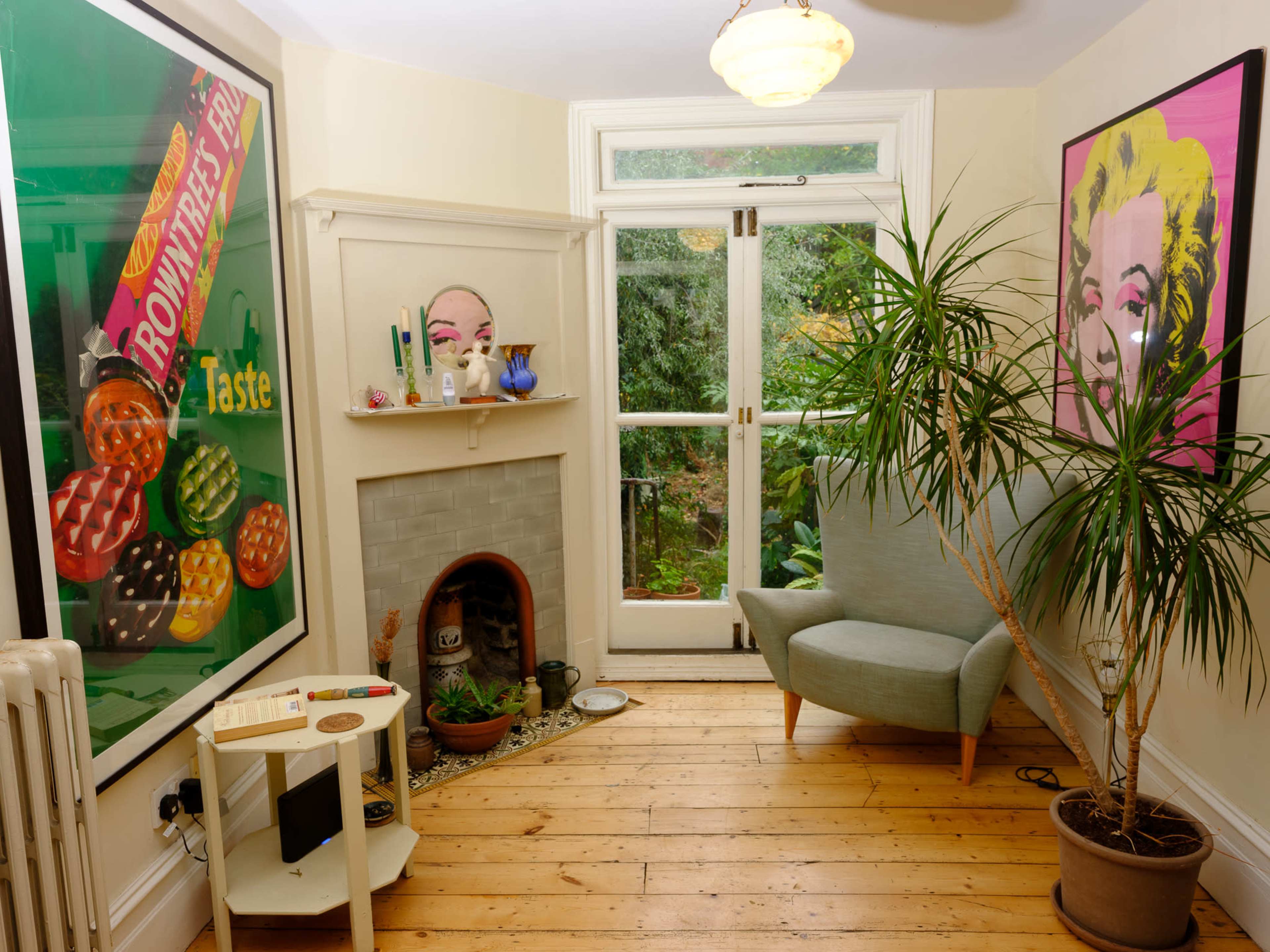 Large Victorian Villa with all Original Features Image in Friern Barnet, London