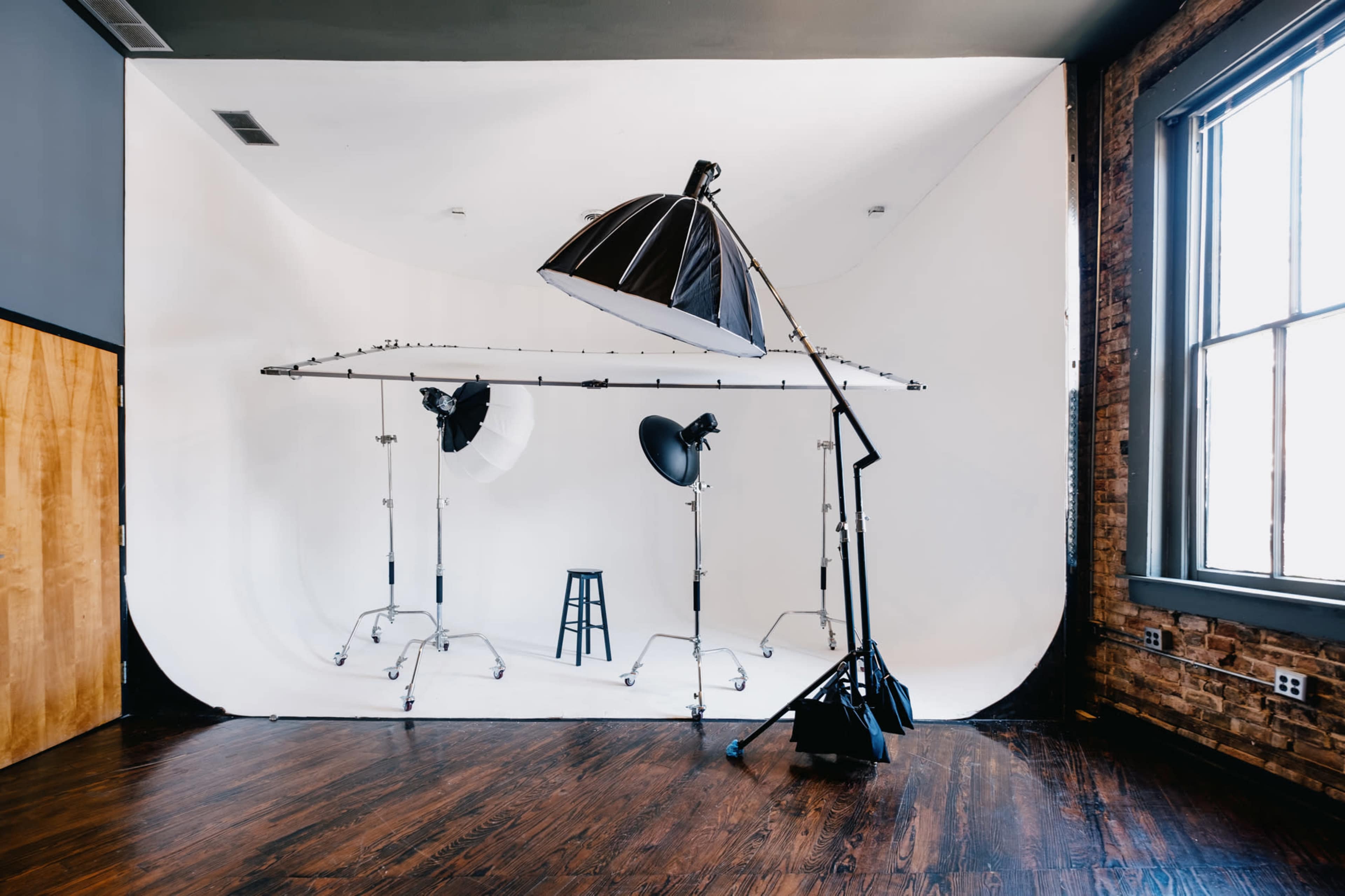 Central Dallas Cyclorama Wall Image in Deep Ellum, Dallas, TX