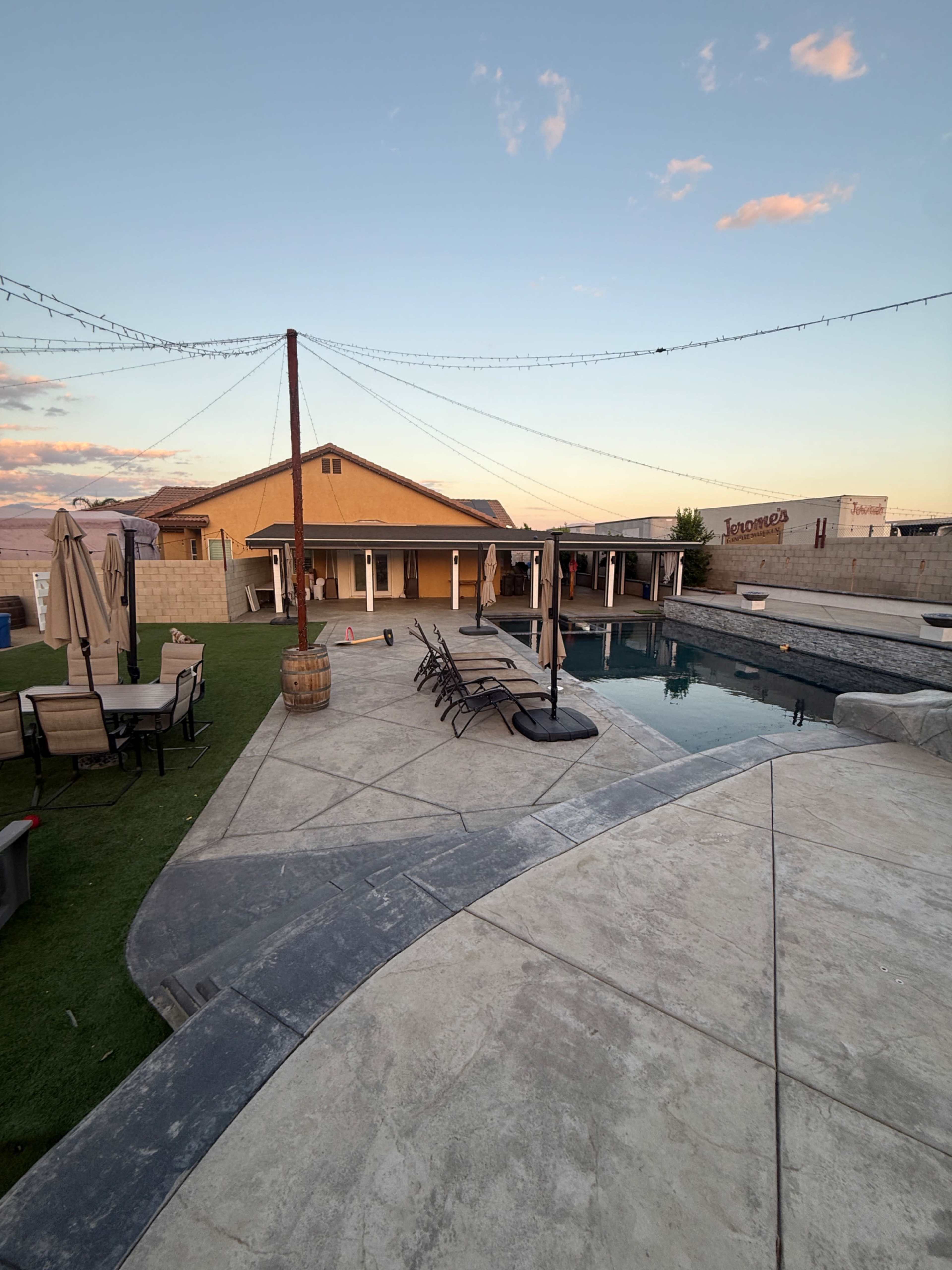 Modern Backyard Outdoor Venue, Elegant and Romantic Outdoor. Beautiful Lighting All Around. Image in , Bloomington, CA